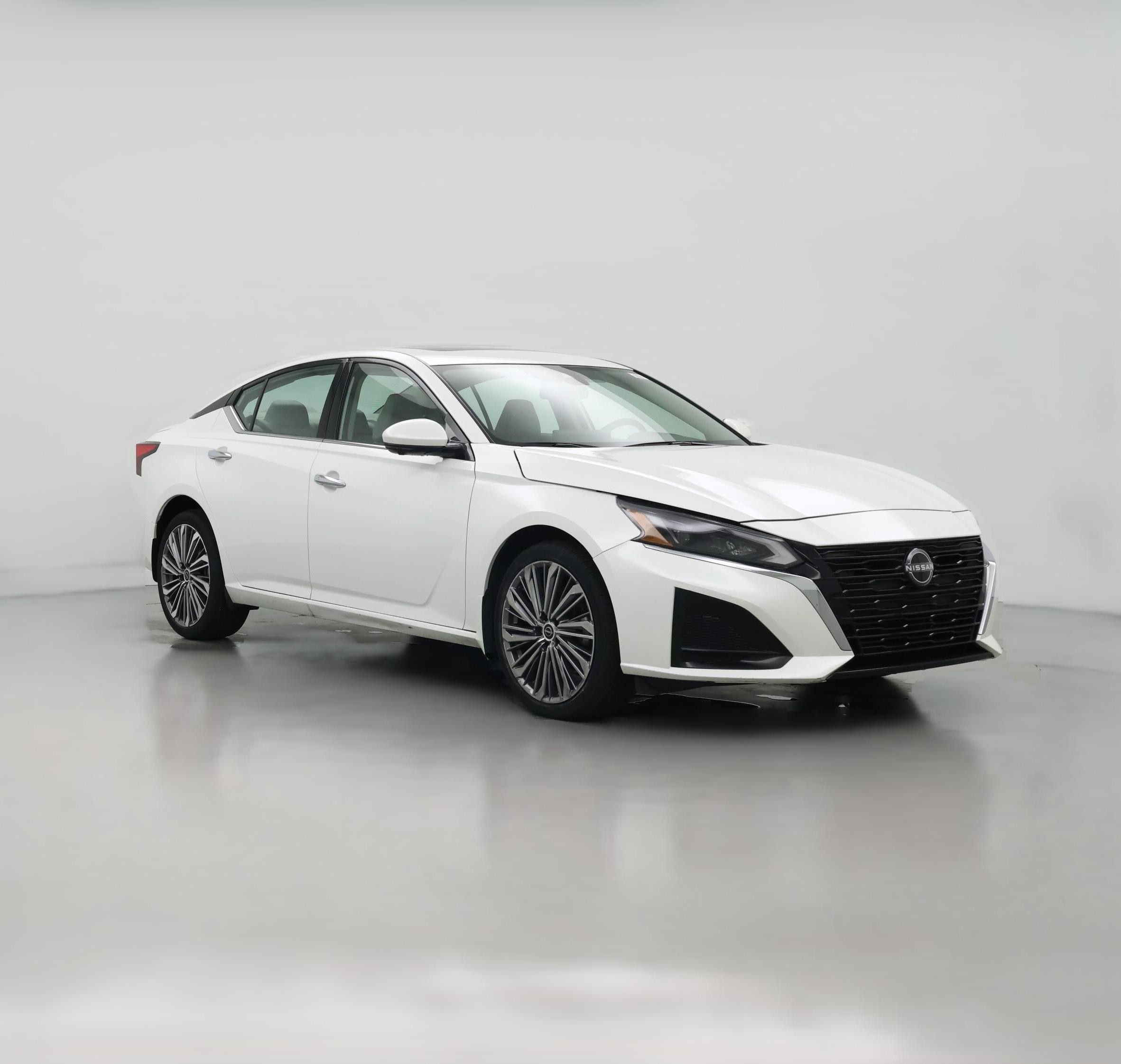 Thumbnail: 2023 Nissan Altima - 1