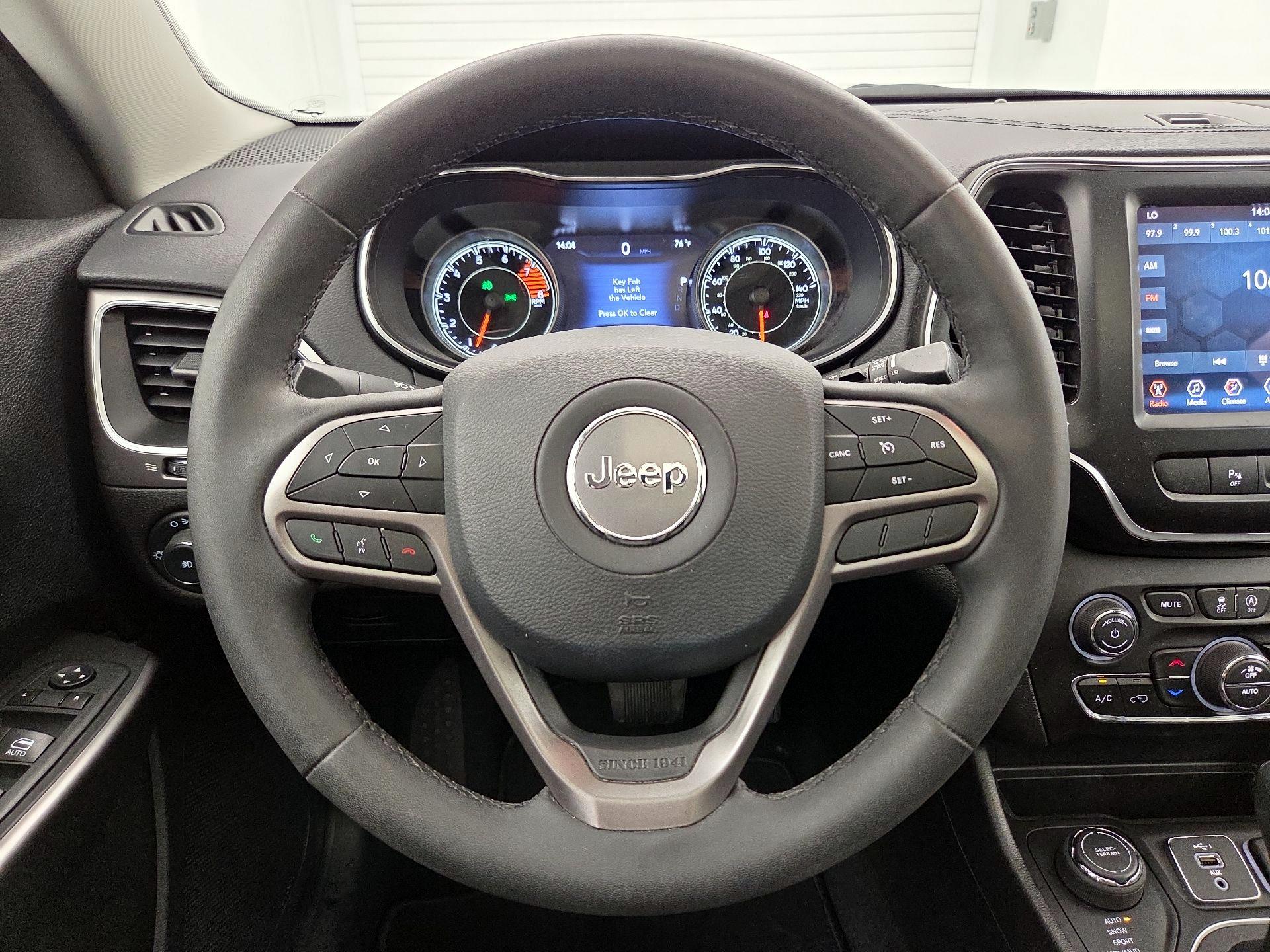 Thumbnail: 2021 Jeep Cherokee - 10