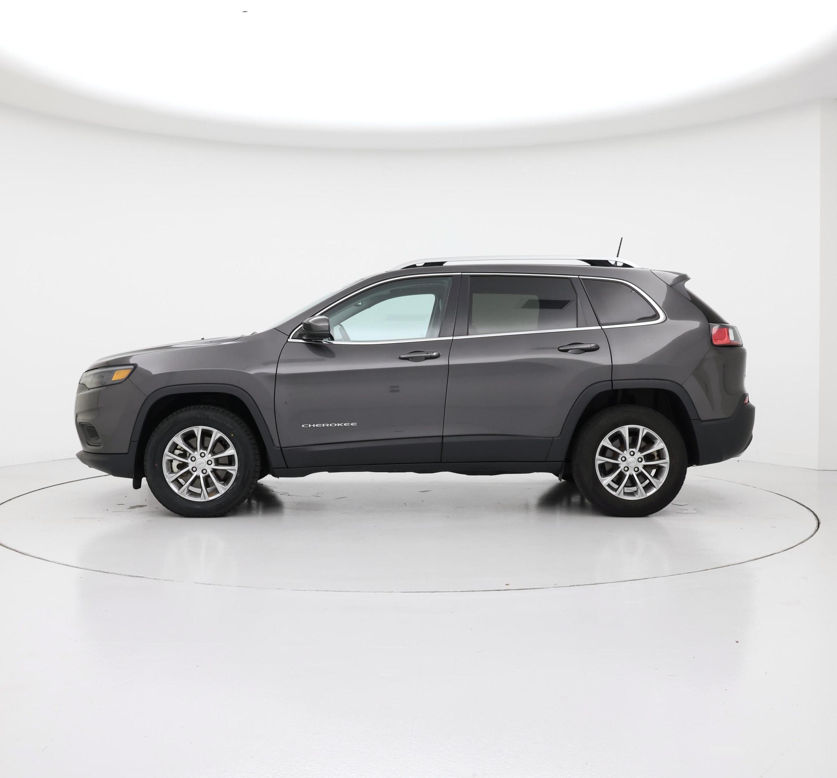 Thumbnail: 2021 Jeep Cherokee - 3