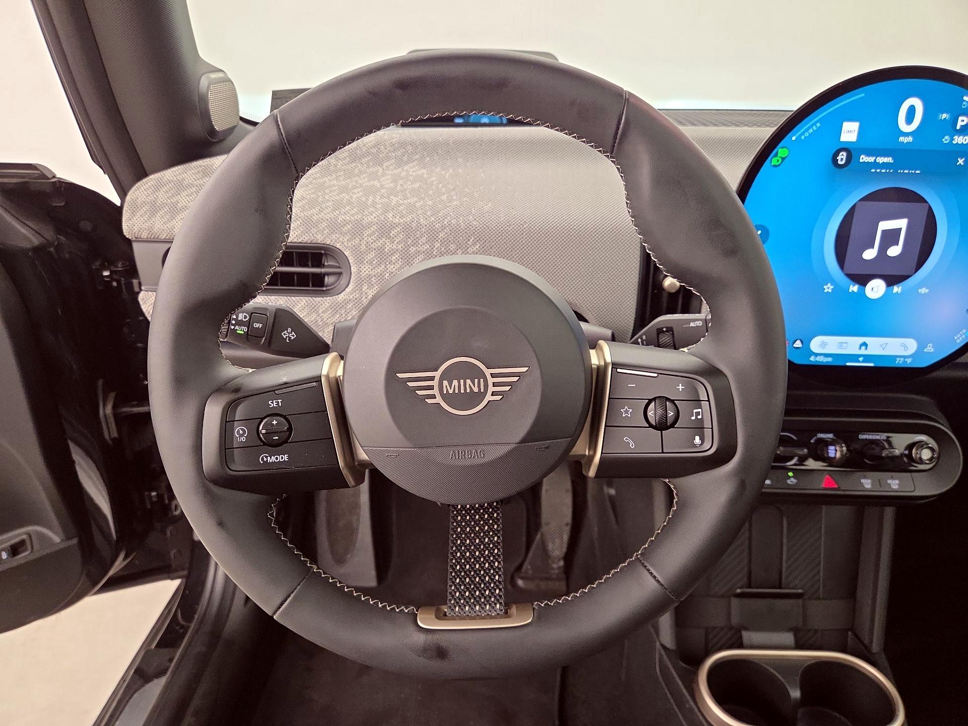 Thumbnail: 2025 MINI Cooper Hardtop - 10
