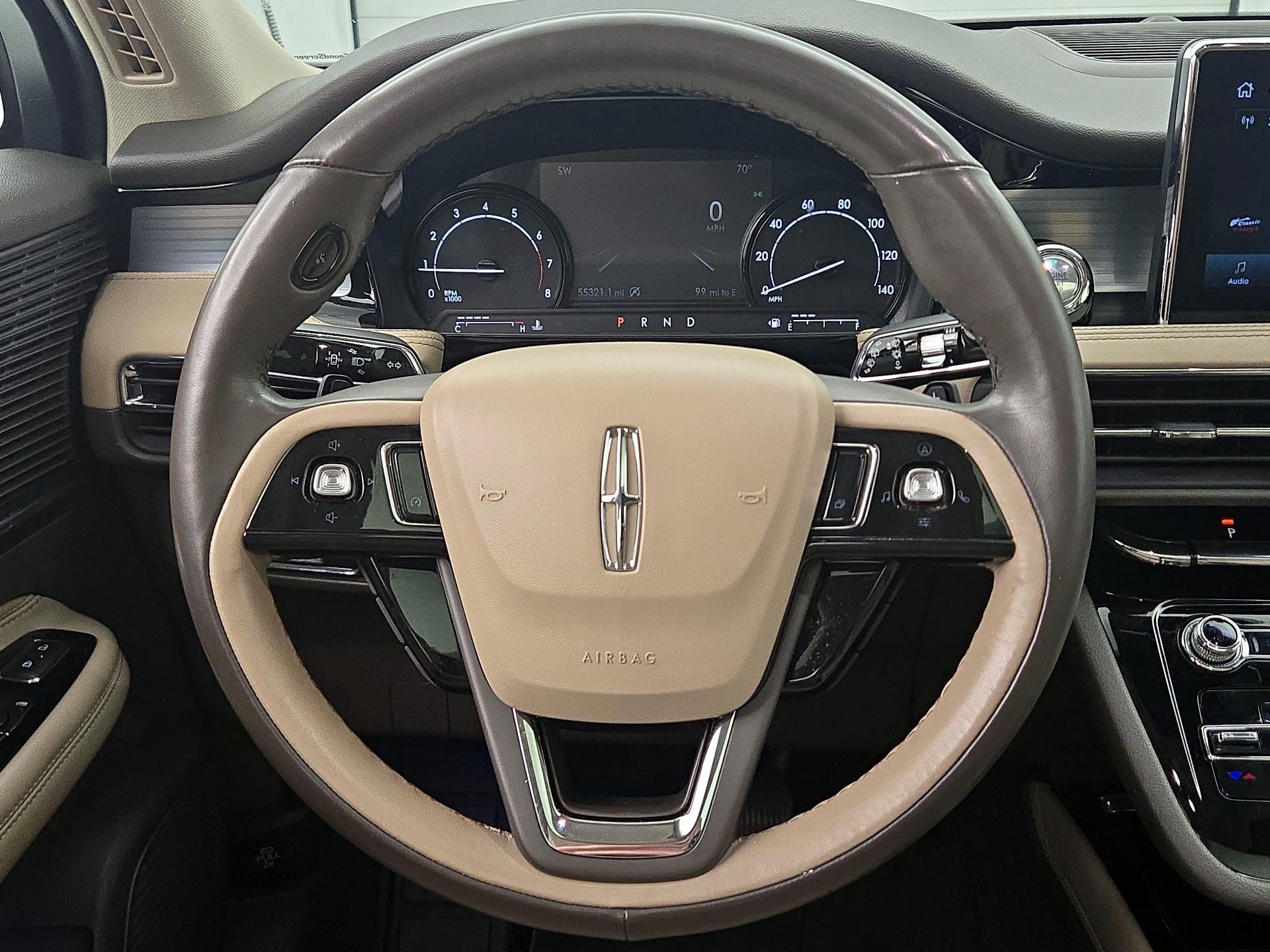 Thumbnail: 2022 Lincoln Corsair - 10