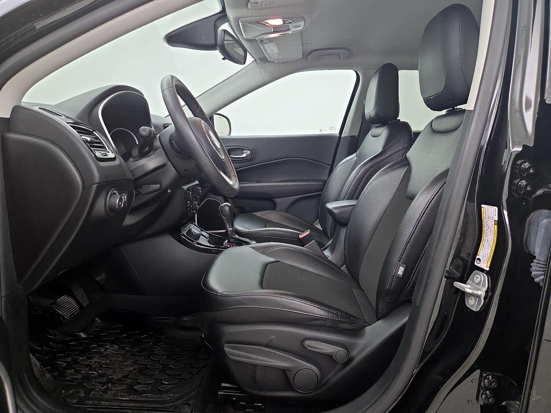 Thumbnail: 2021 Jeep Compass - 11