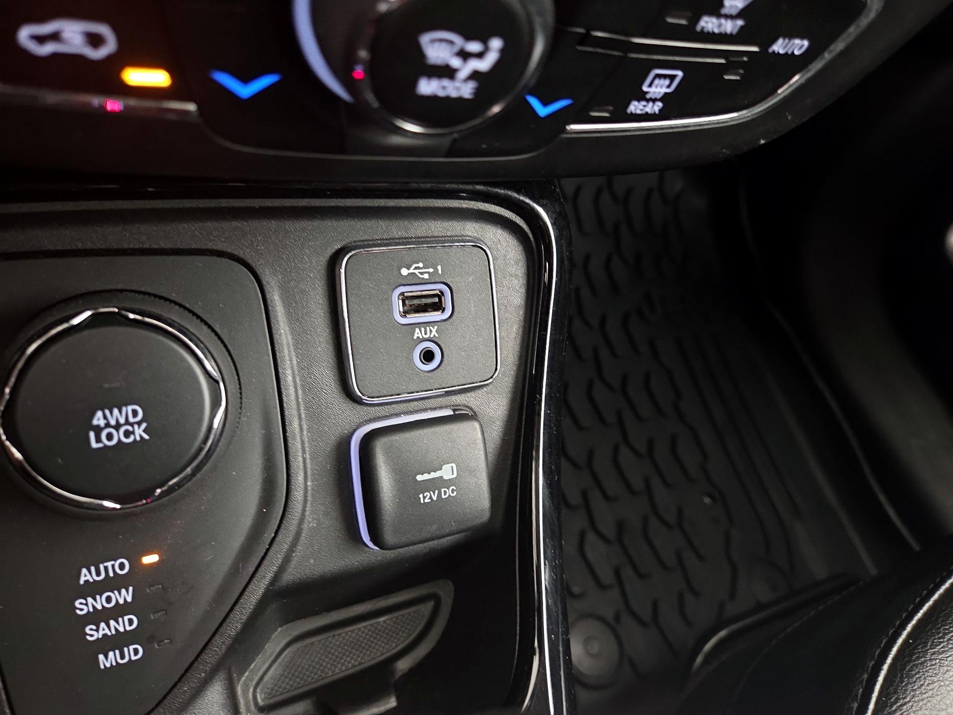 Thumbnail: 2021 Jeep Compass - 18