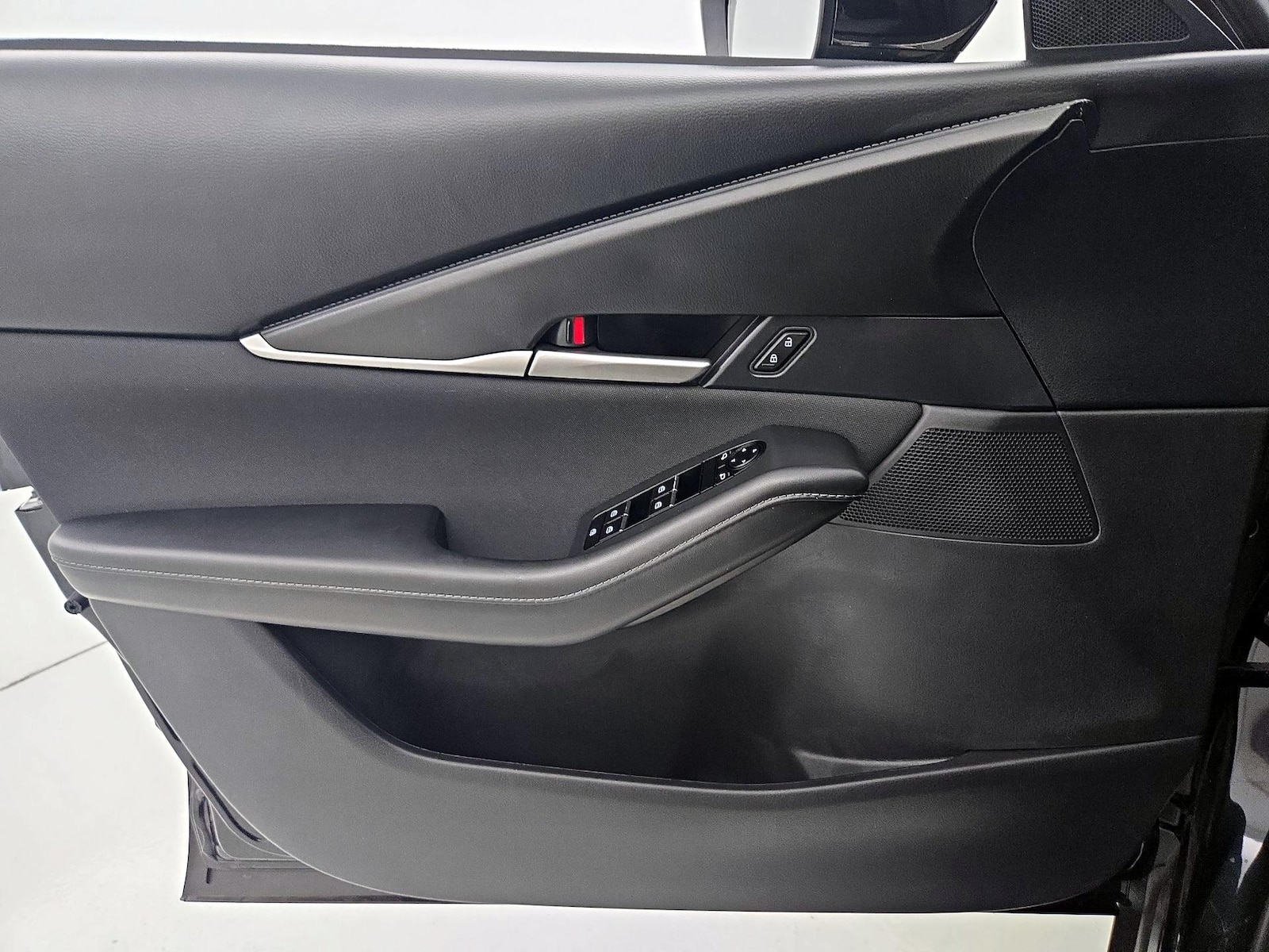 2024 Mazda CX-30 S - Photo 13