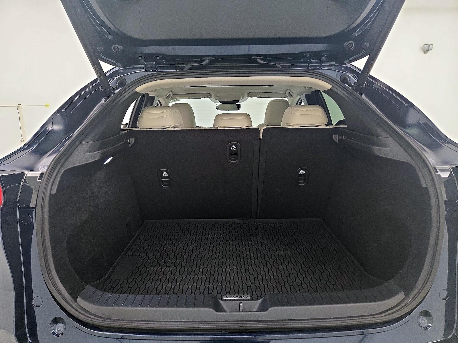 2023 Mazda CX-30 Premium - Photo 23