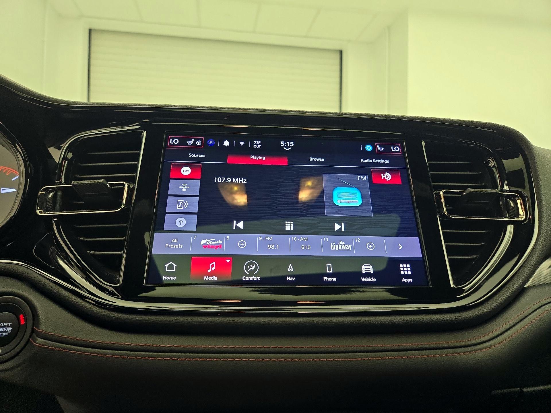 Thumbnail: 2022 Dodge Durango - 16