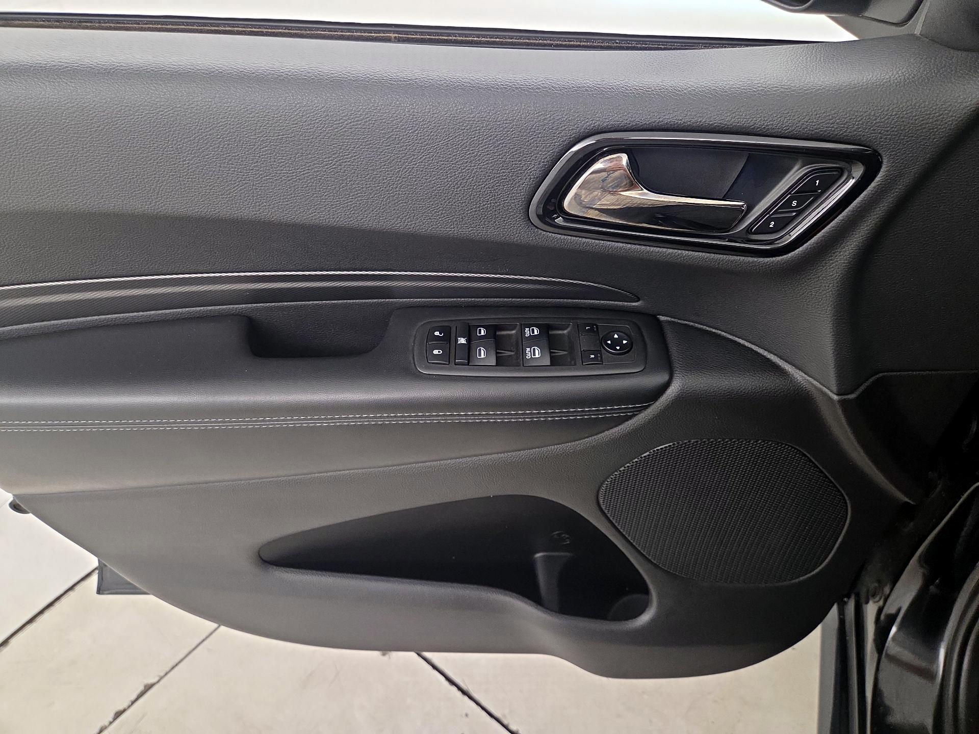 Thumbnail: 2022 Dodge Durango - 12