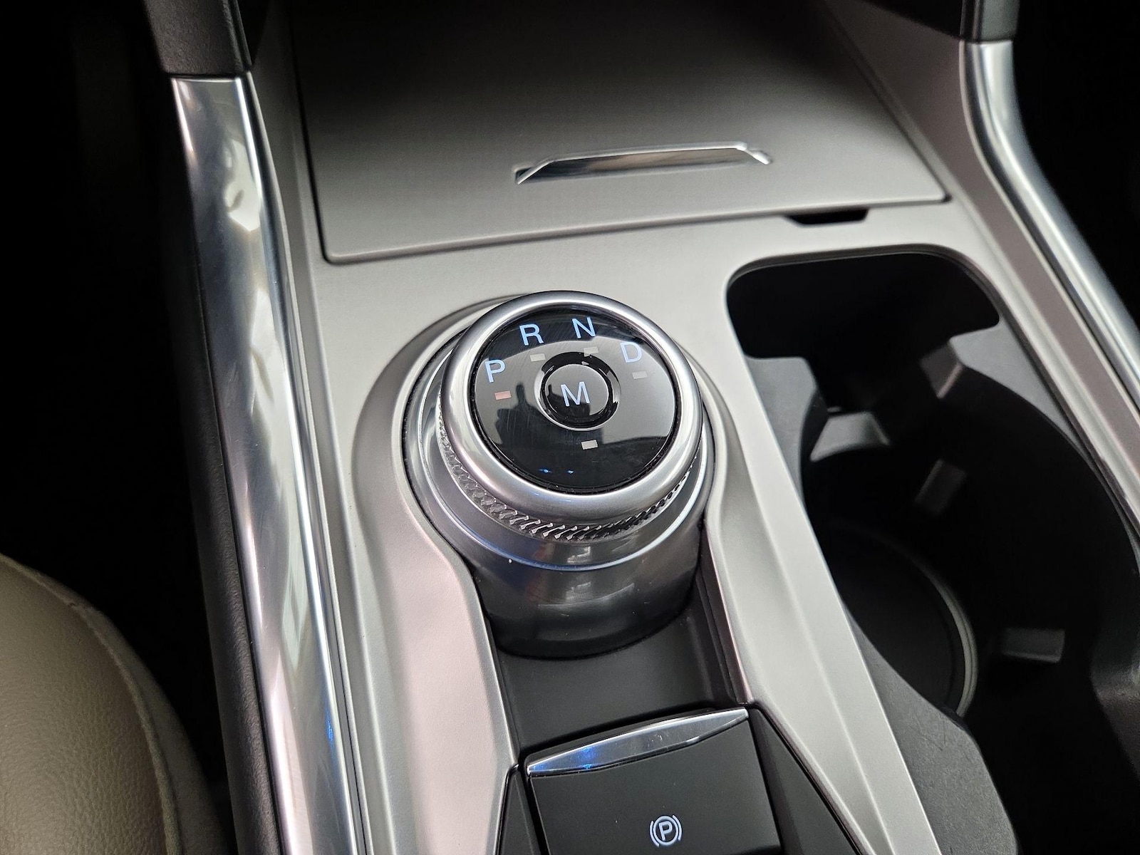 2020 Ford Explorer Limited - Photo 19