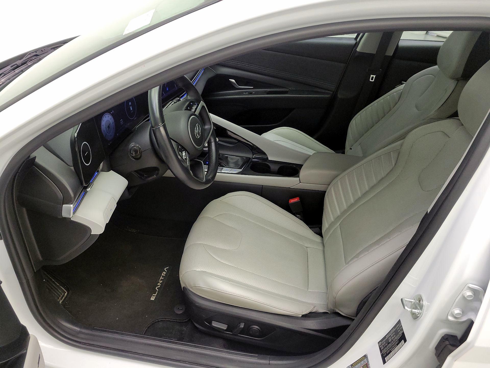 Thumbnail: 2021 Hyundai Elantra - 11