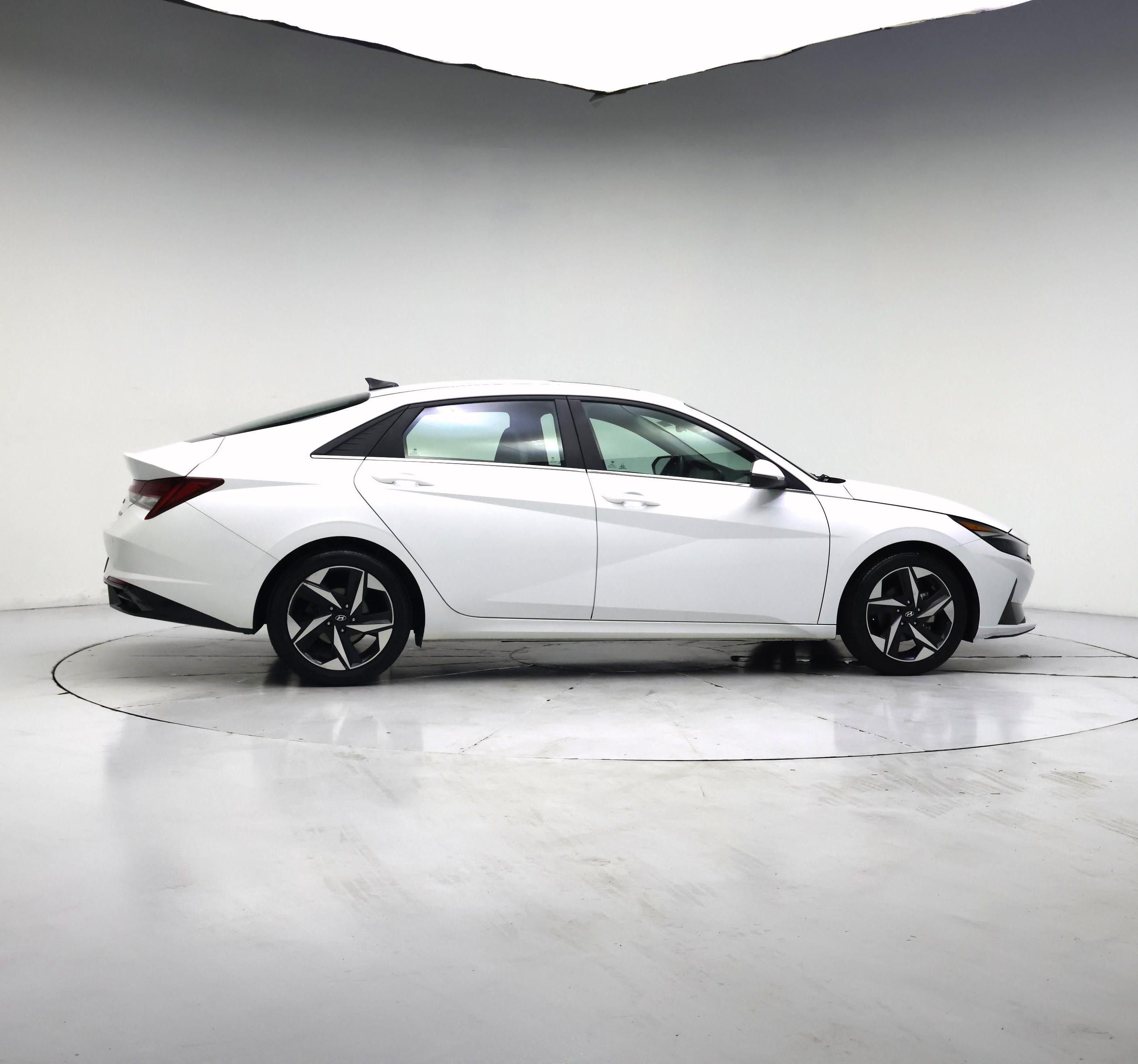 Thumbnail: 2021 Hyundai Elantra - 7