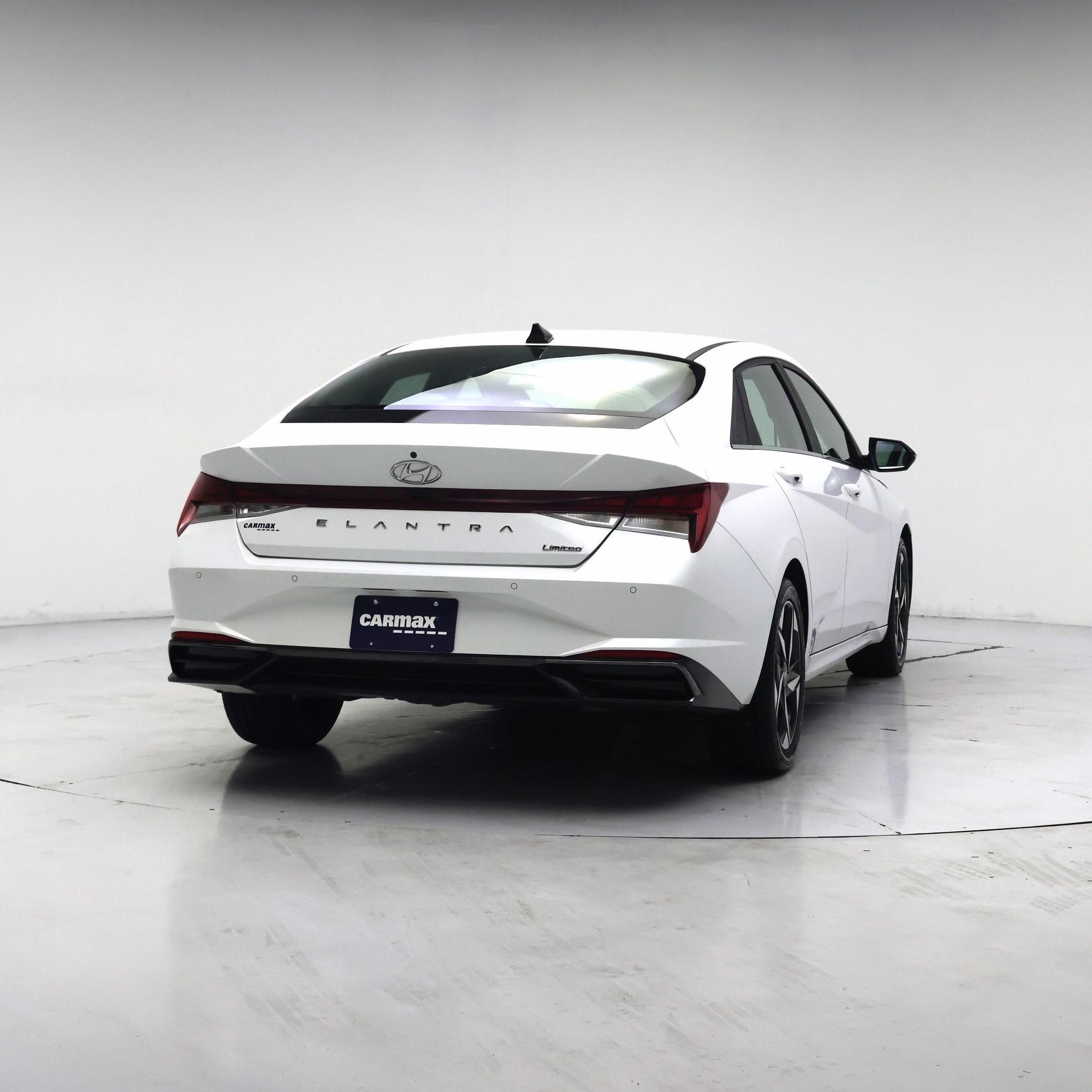 Thumbnail: 2021 Hyundai Elantra - 8