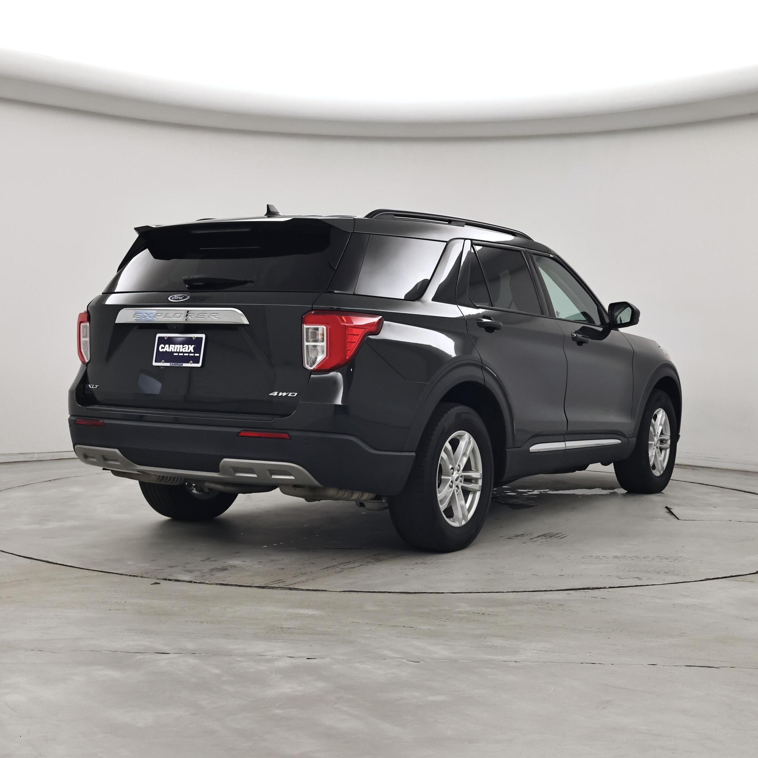 Thumbnail: 2022 Ford Explorer - 8