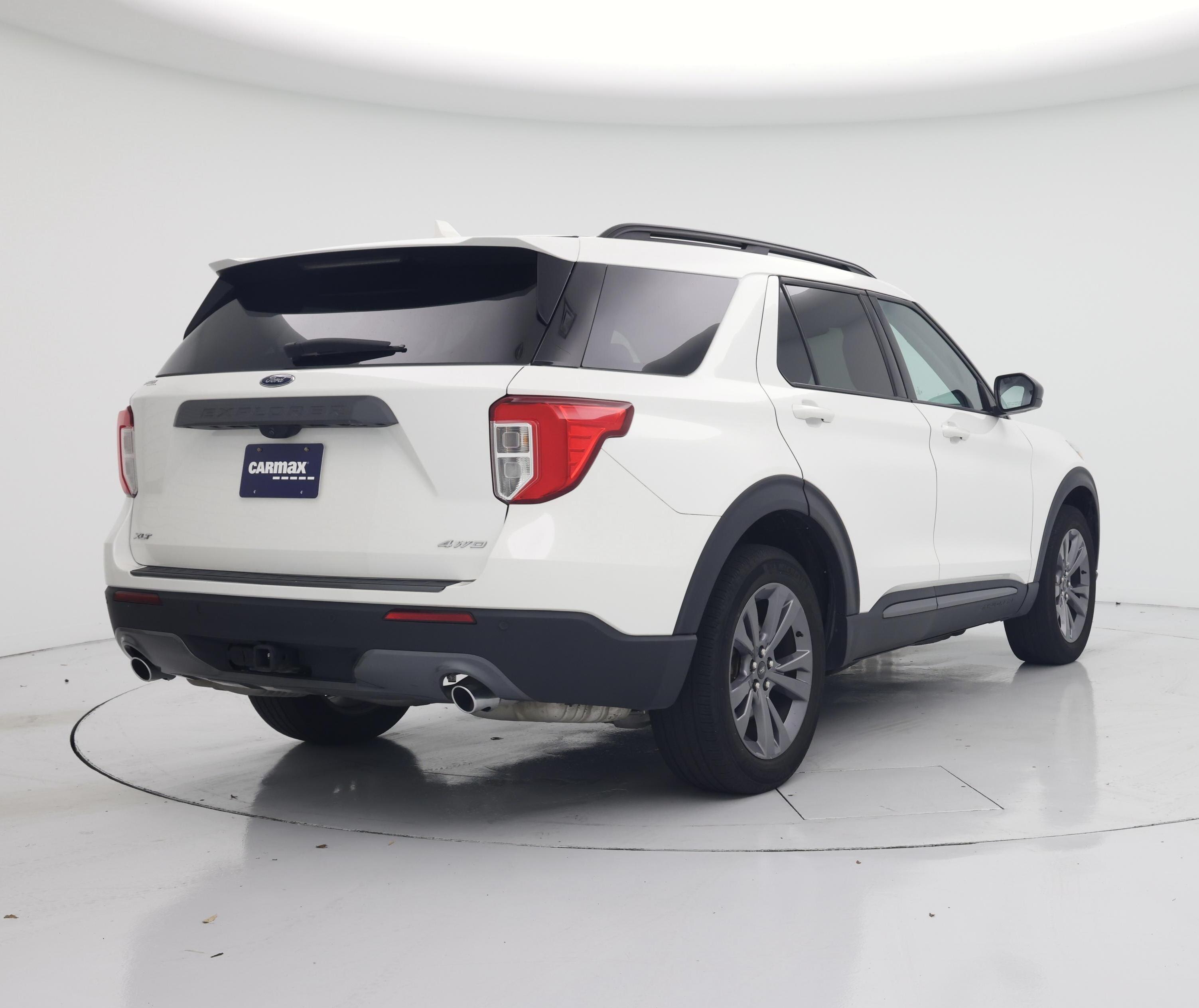 Thumbnail: 2023 Ford Explorer - 8