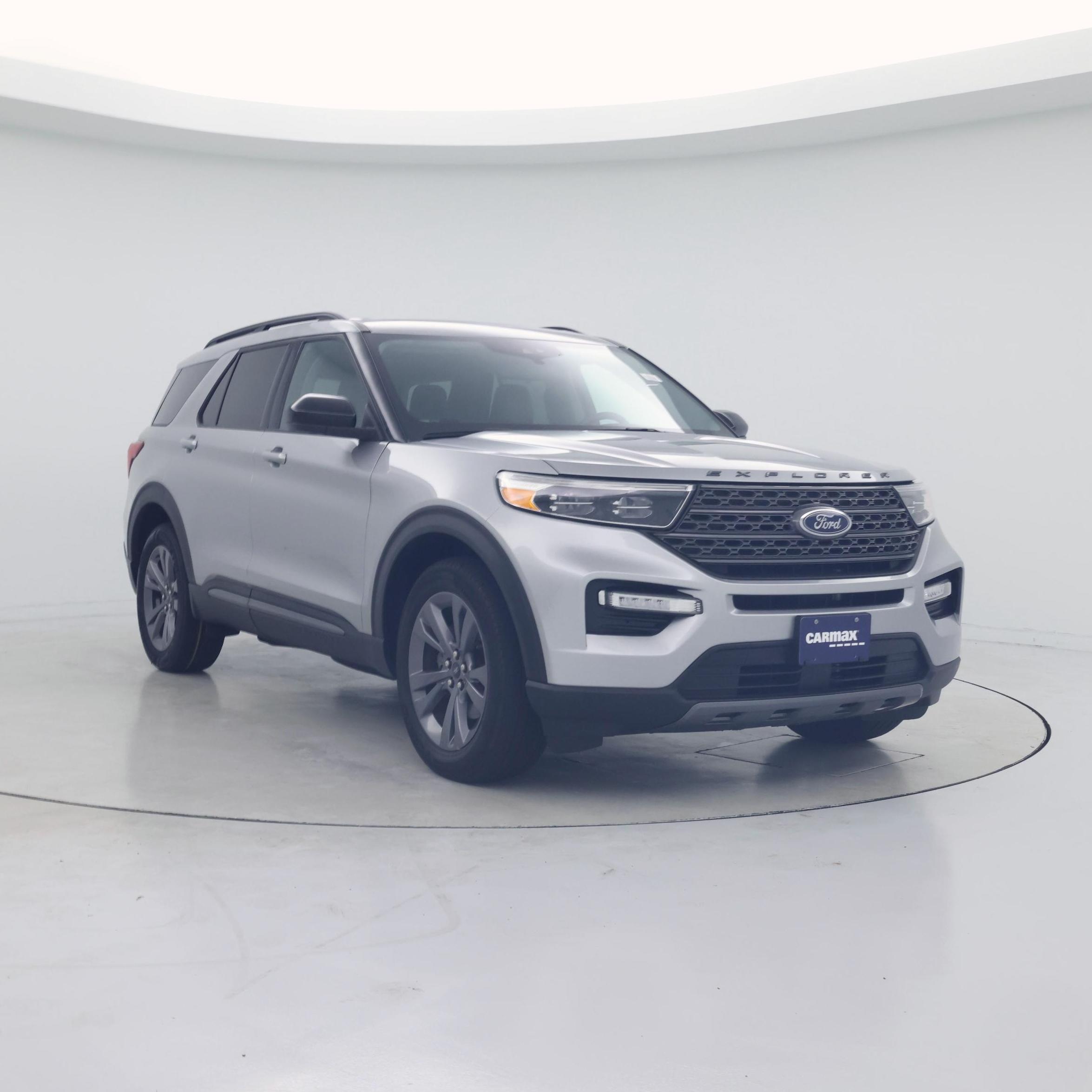Silver 2023 Ford Explorer SUV / Crossover All-Wheel Drive Automatic