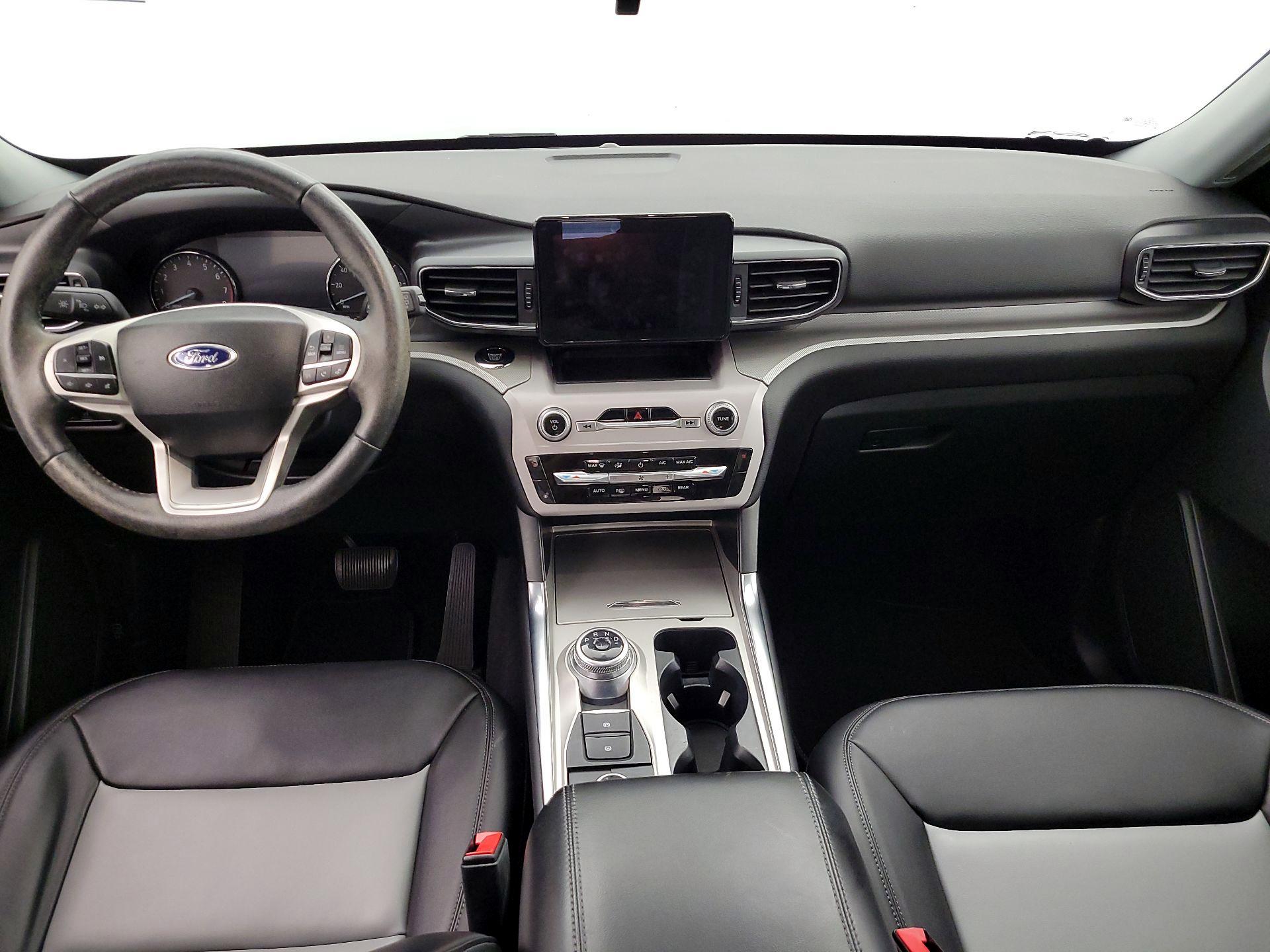 Thumbnail: 2023 Ford Explorer - 9