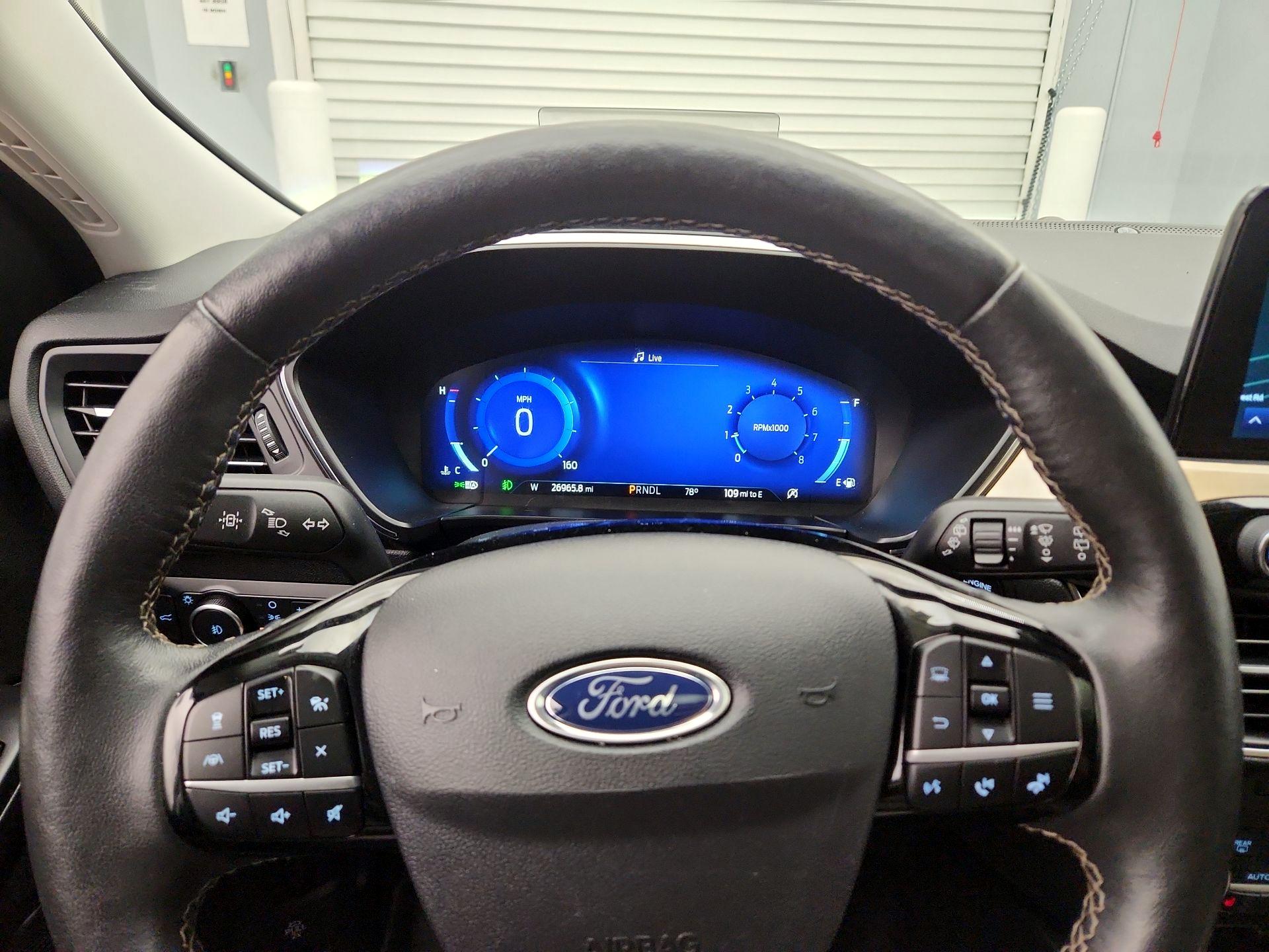 Thumbnail: 2022 Ford Escape - 10