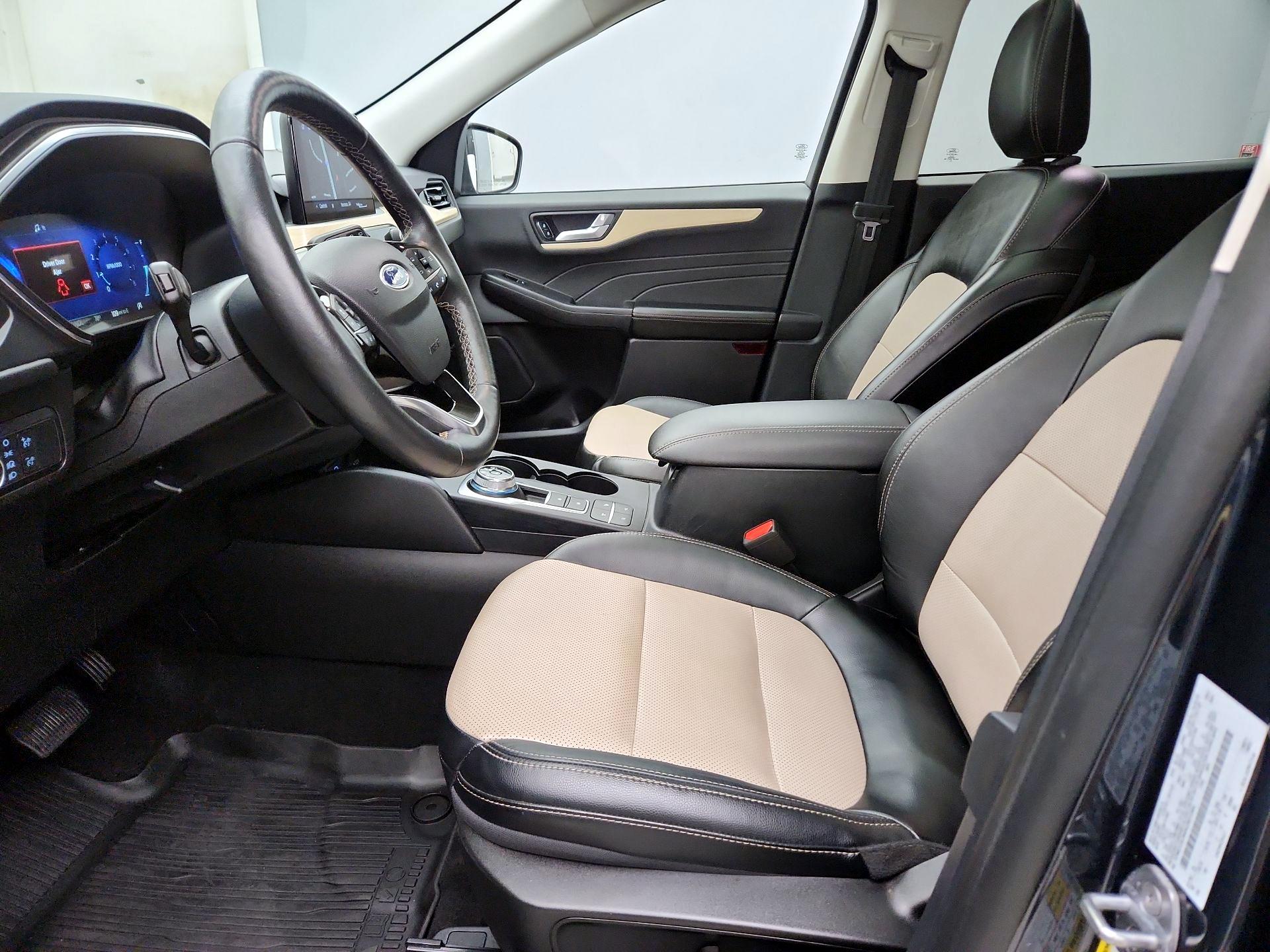 Thumbnail: 2022 Ford Escape - 11