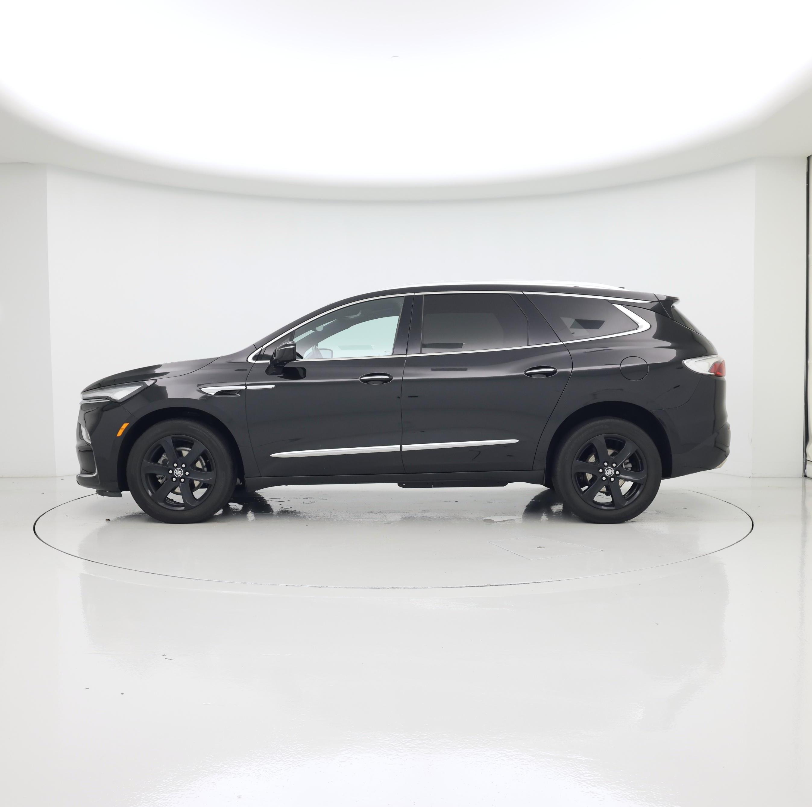 Thumbnail: 2023 Buick Enclave - 3