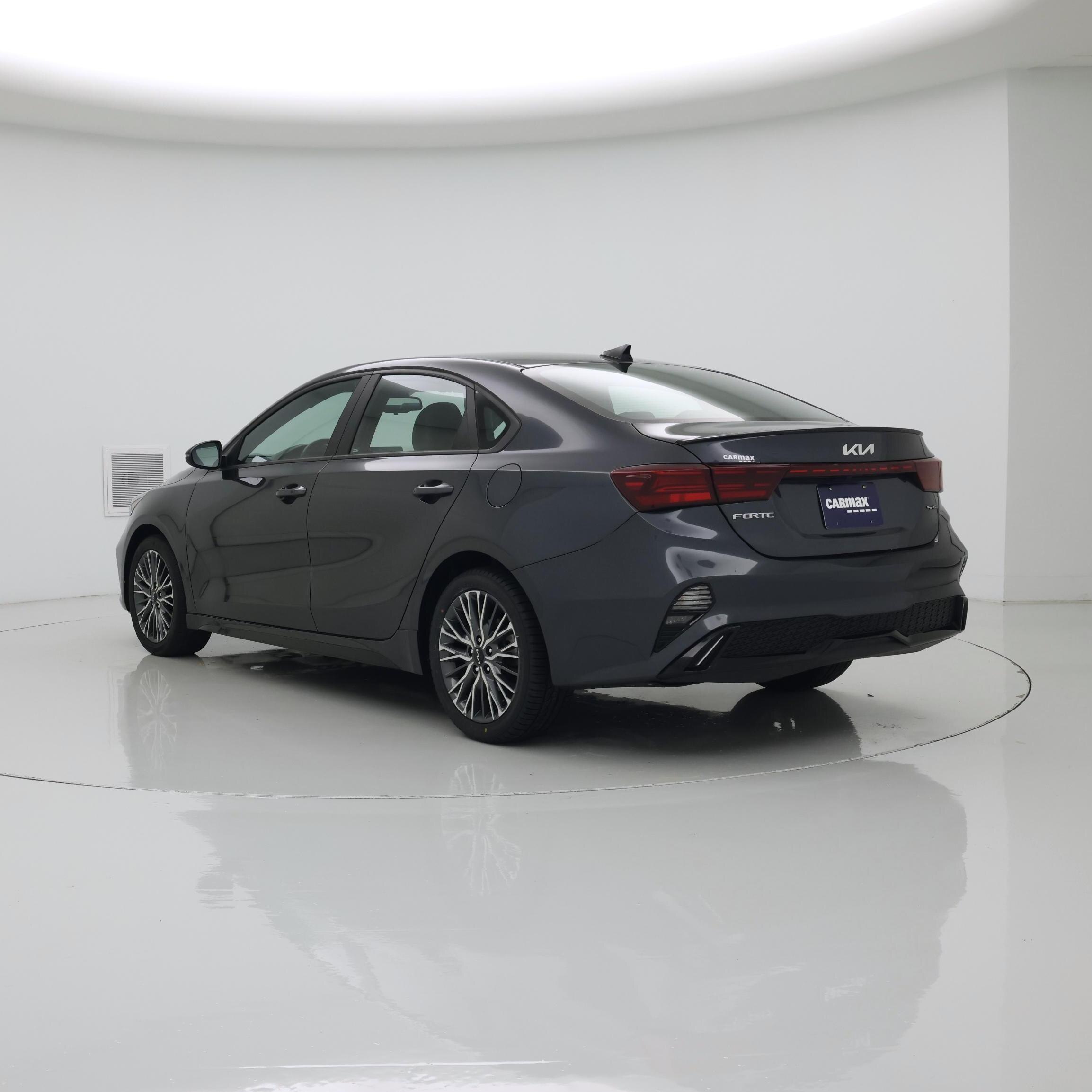 Thumbnail: 2023 Kia Forte - 2