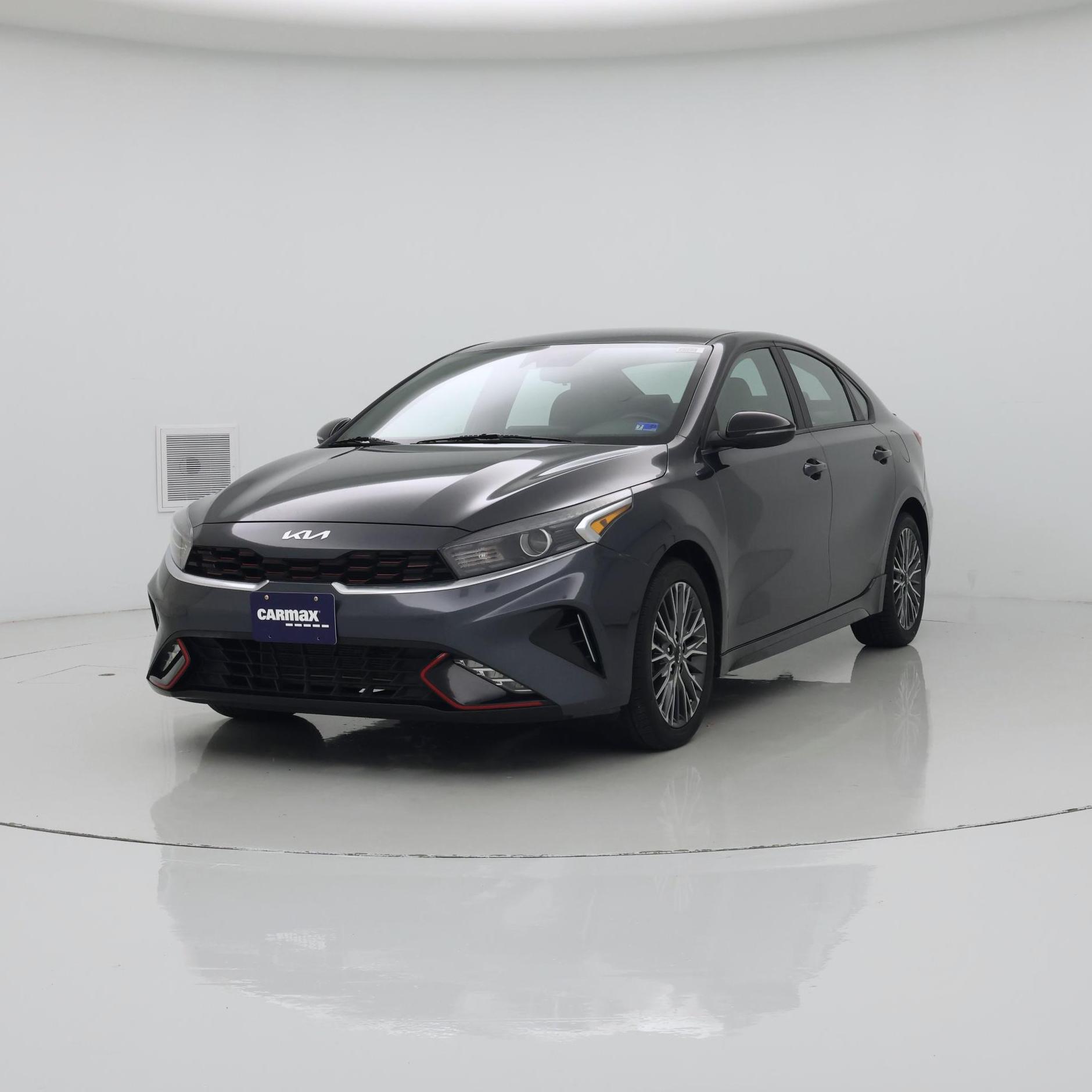 Thumbnail: 2023 Kia Forte - 4