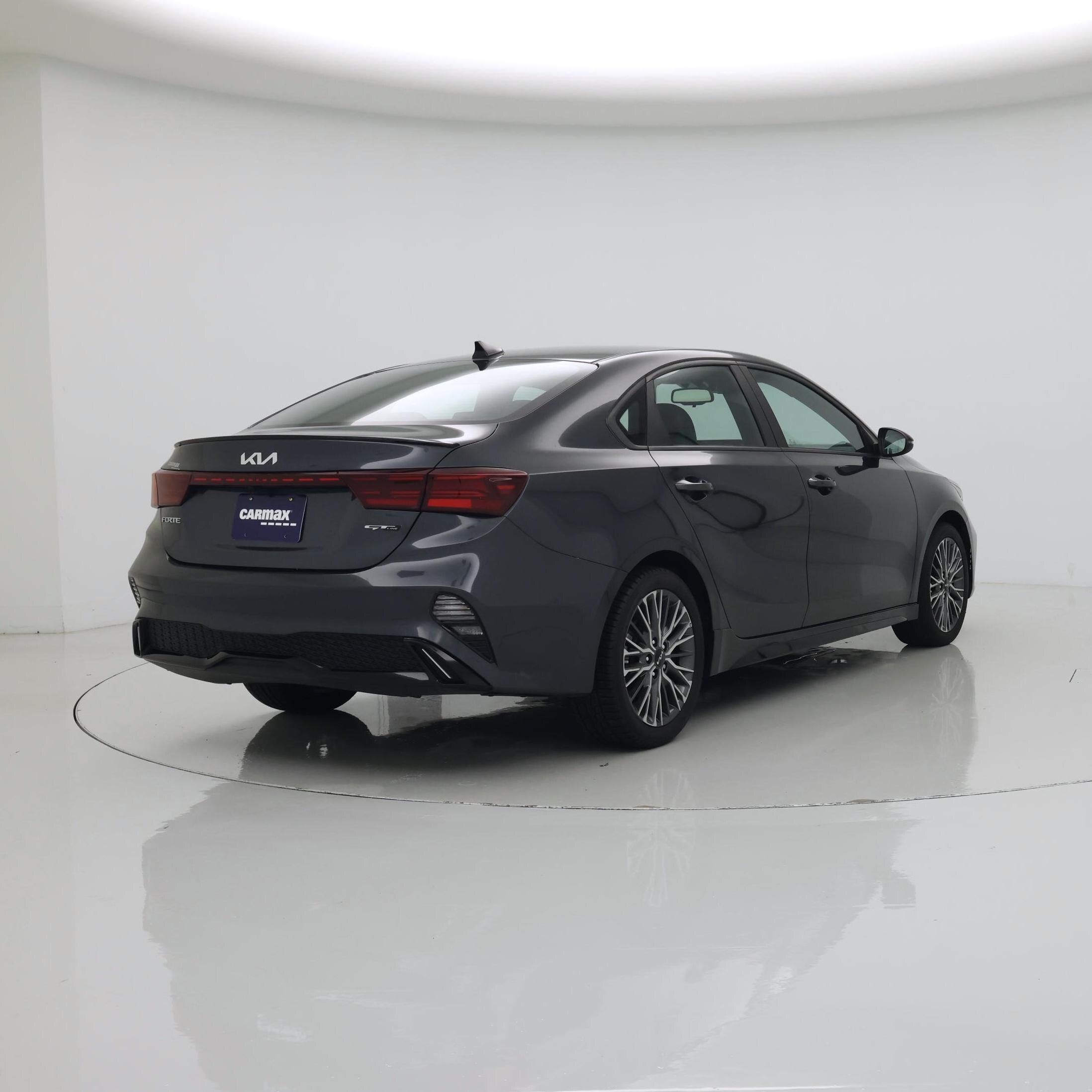 Thumbnail: 2023 Kia Forte - 8