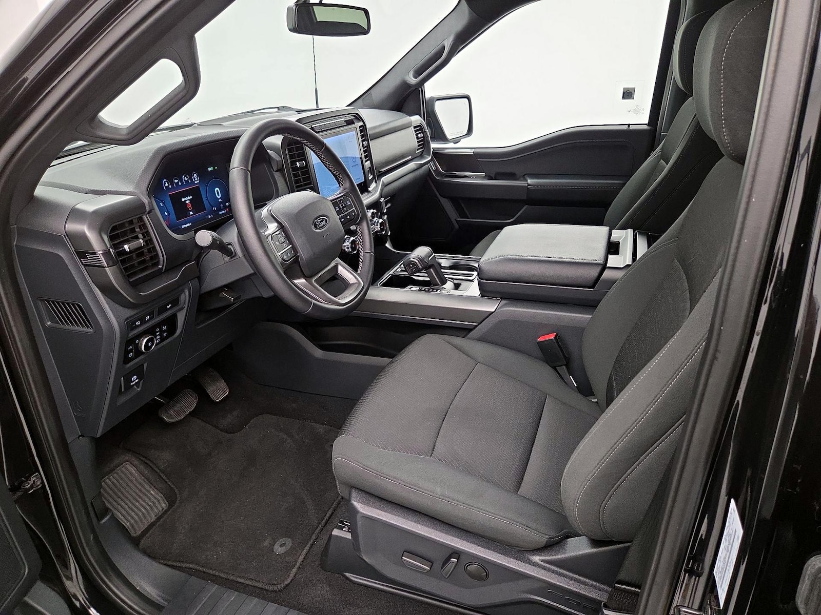 2024 Ford F-150 XLT - Photo 12