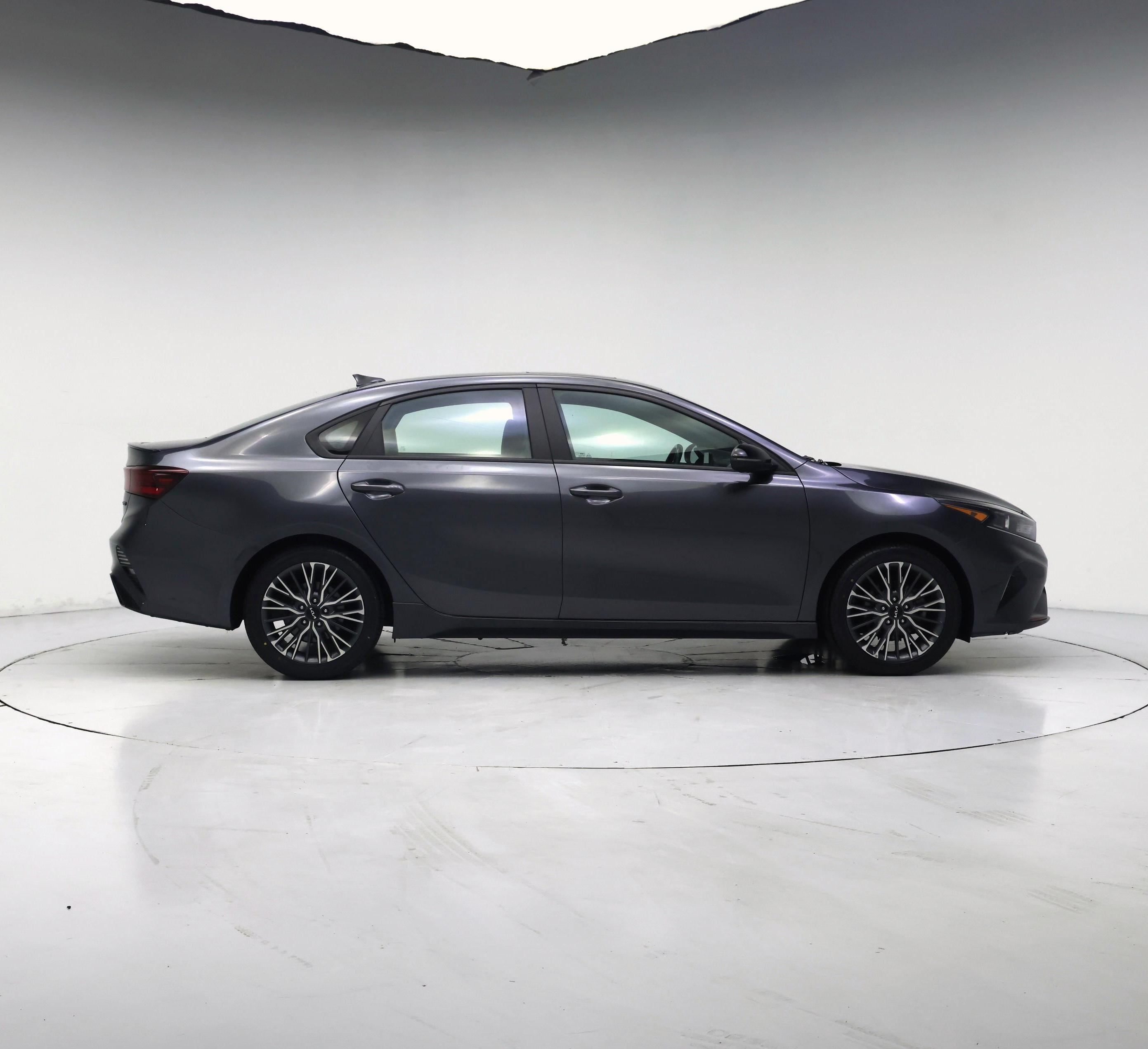 Thumbnail: 2023 Kia Forte - 7