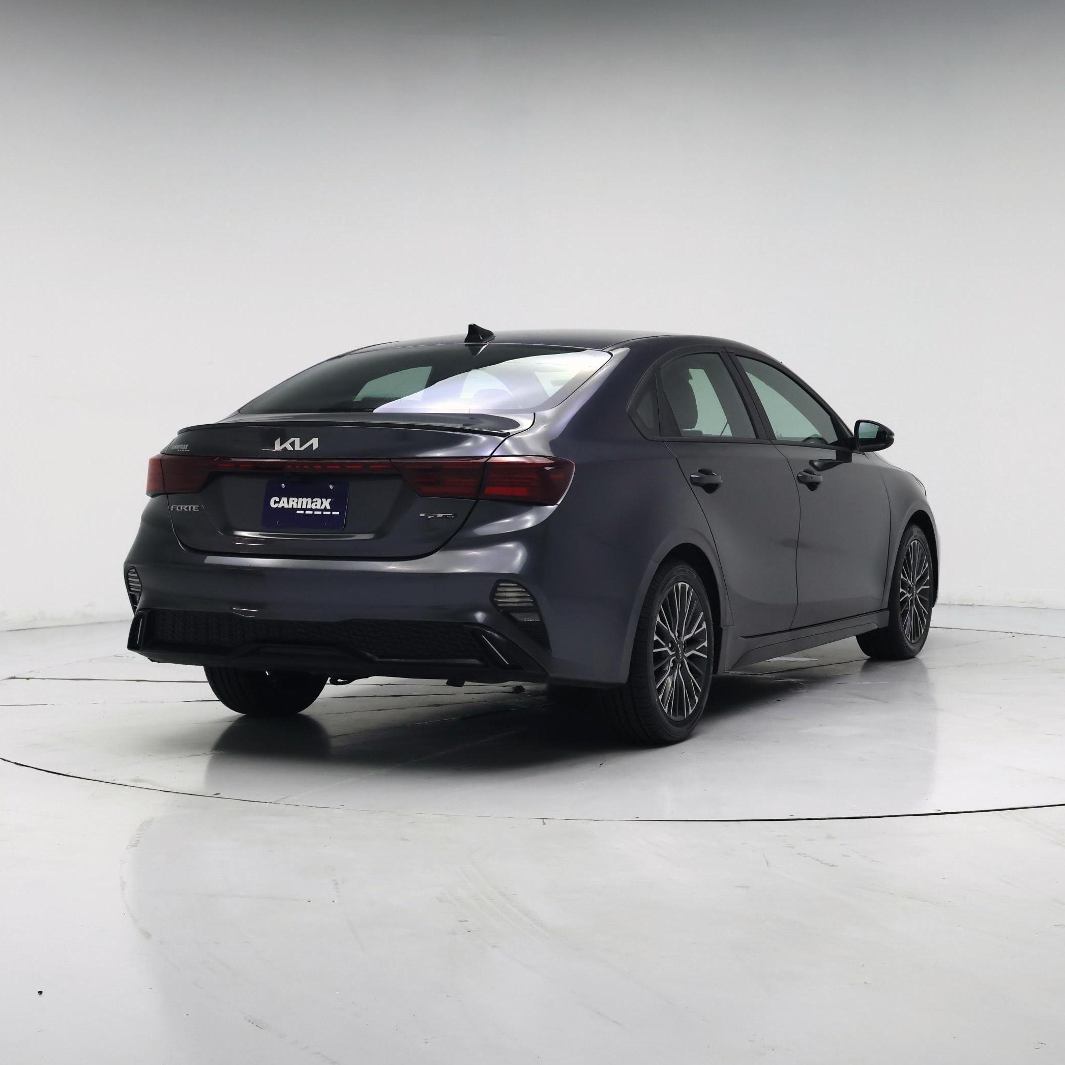 Thumbnail: 2023 Kia Forte - 8