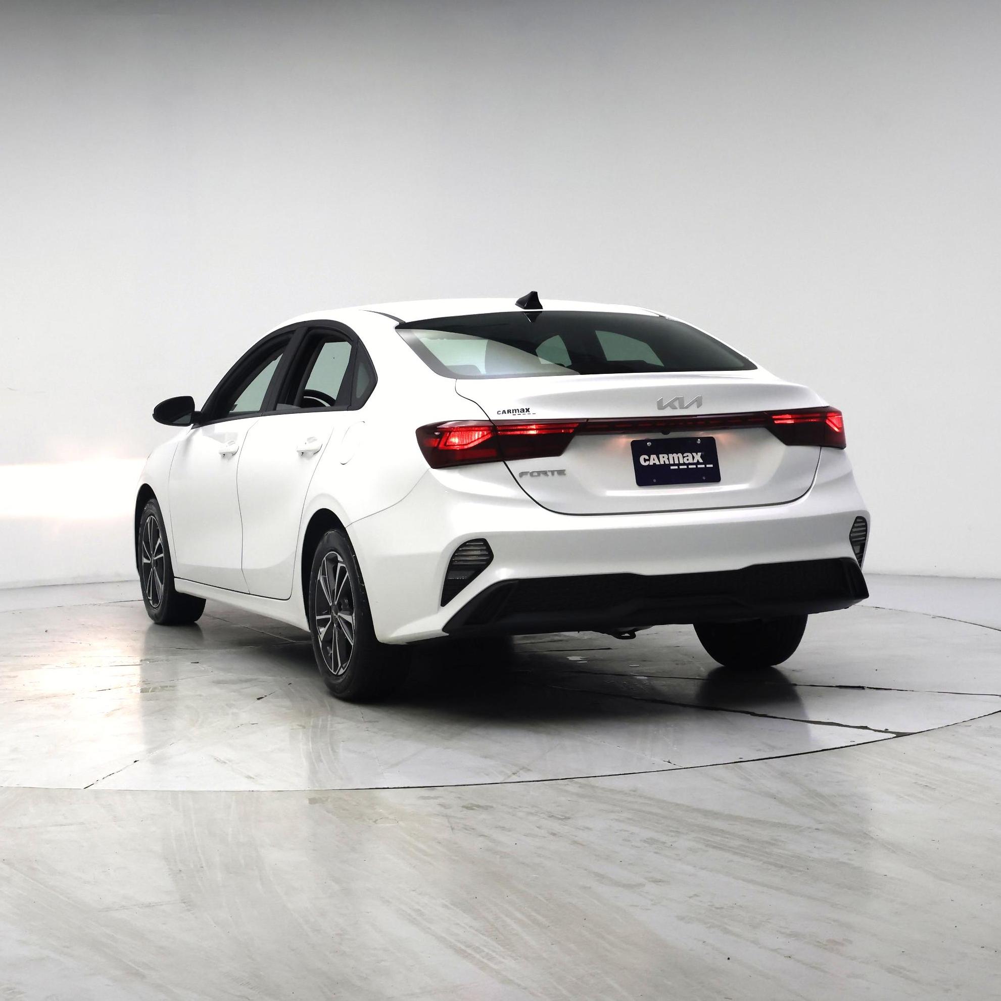 Thumbnail: 2024 Kia Forte - 2