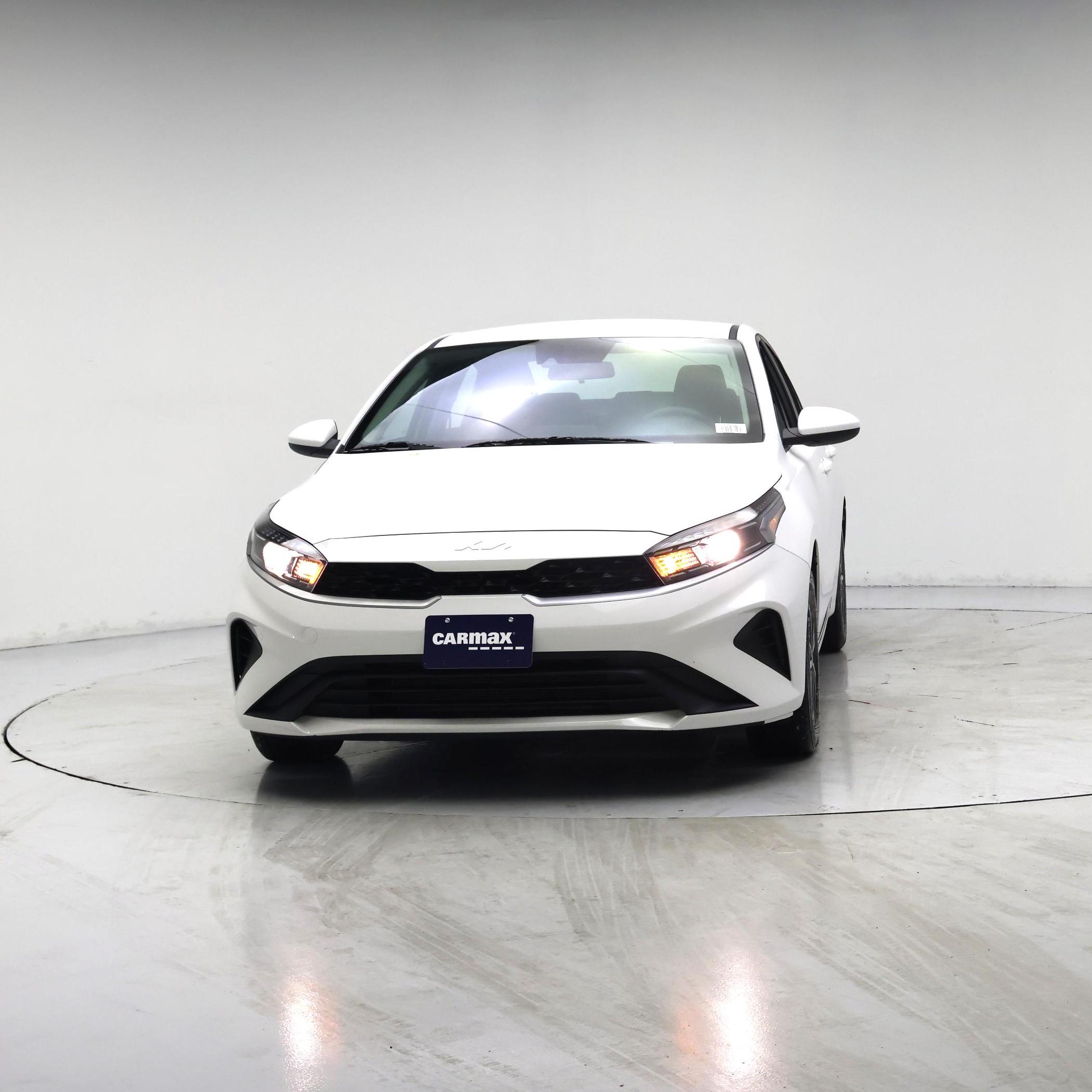 Thumbnail: 2024 Kia Forte - 5