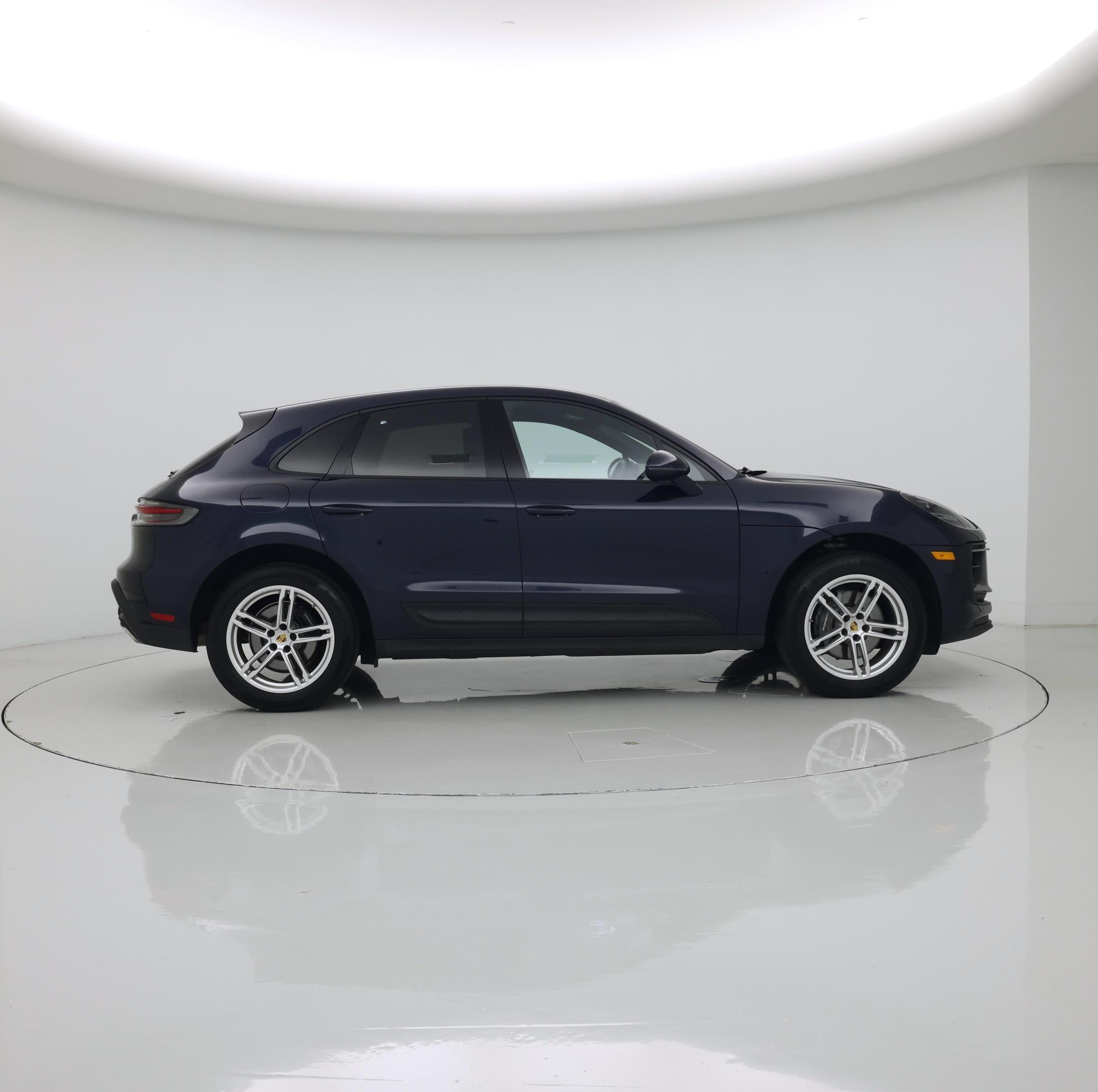 Thumbnail: 2023 Porsche Macan - 7