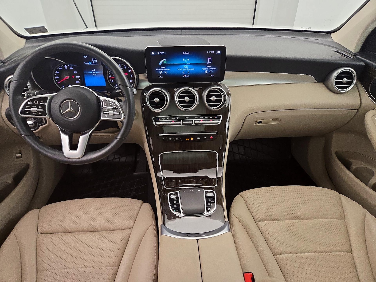 2022 Mercedes-Benz GLC GLC300 - Photo 10