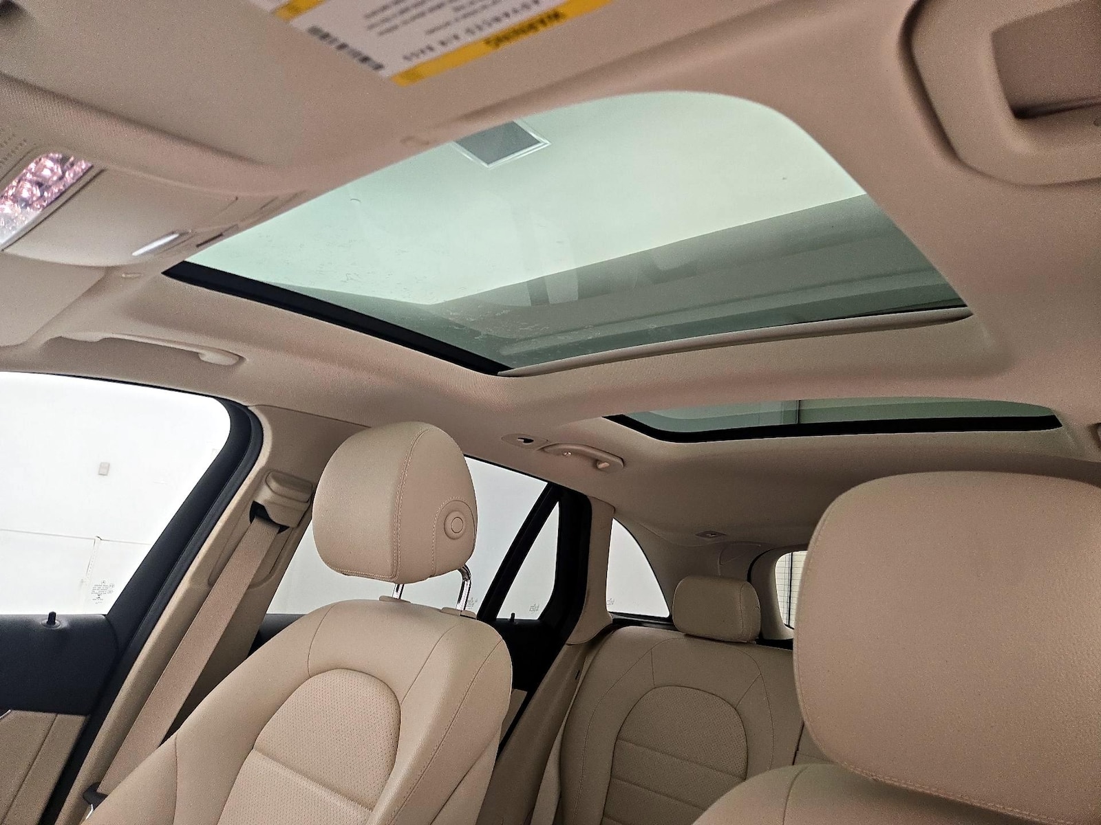 2022 Mercedes-Benz GLC GLC300 - Photo 20