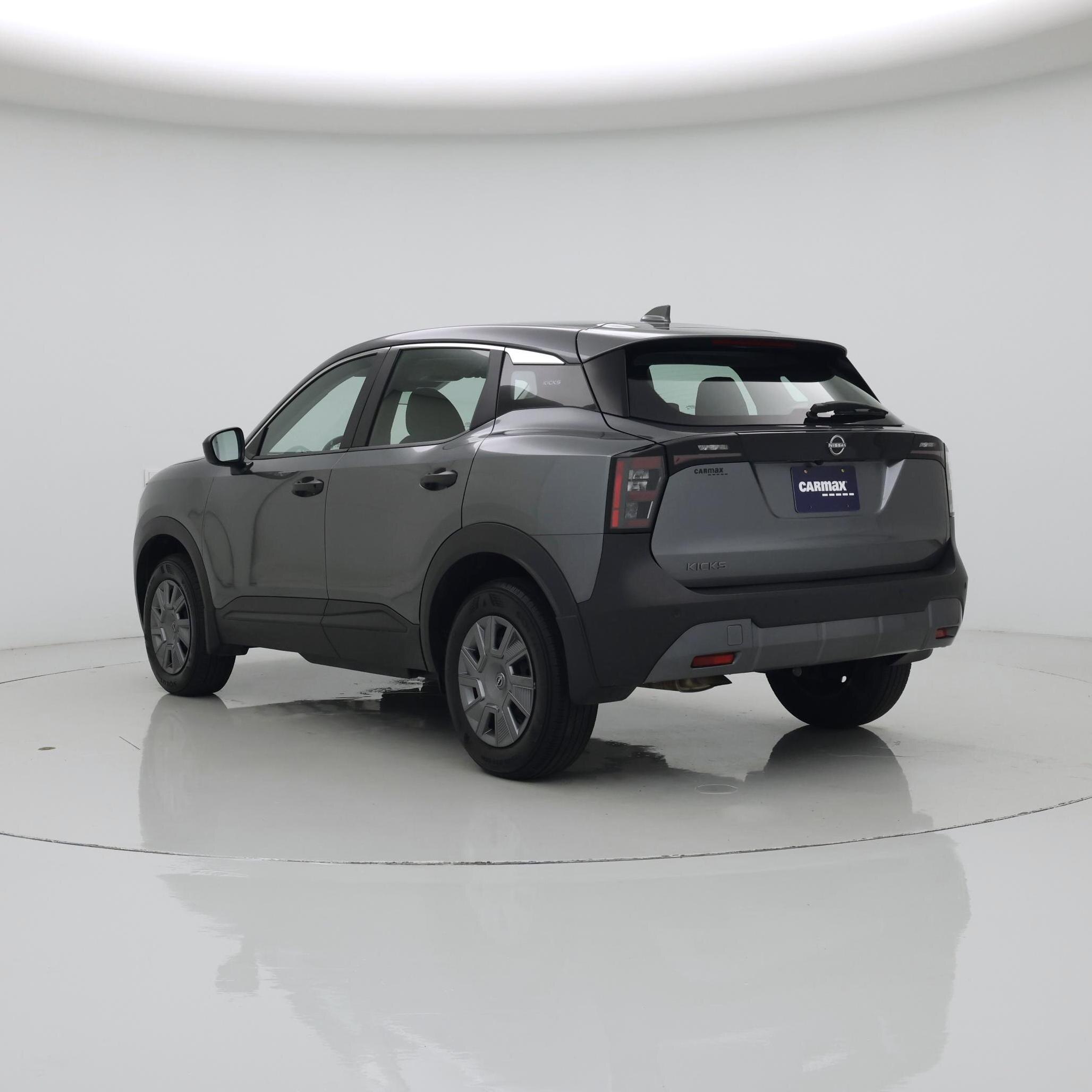 Thumbnail: 2025 Nissan Kicks - 2