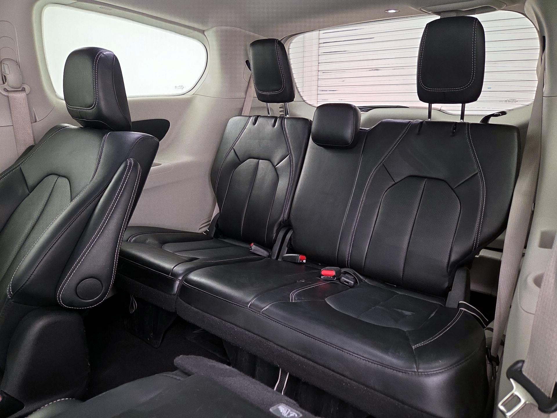 Thumbnail: 2024 Chrysler Pacifica - 20