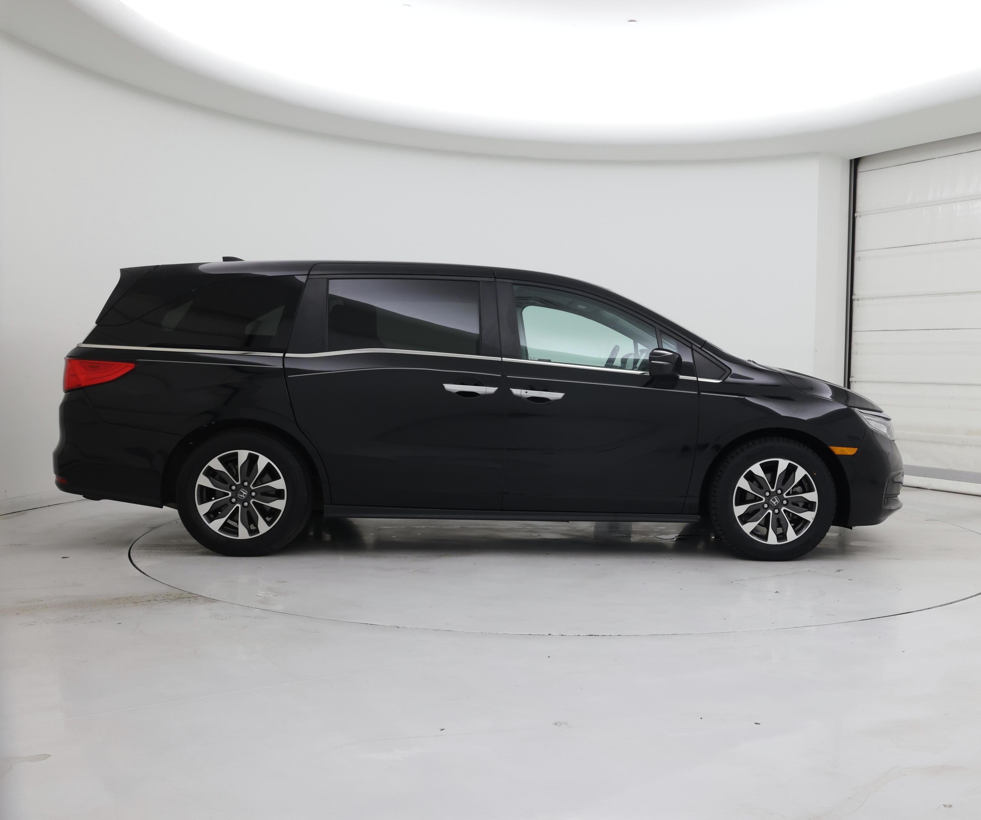 Thumbnail: 2023 Honda Odyssey - 7