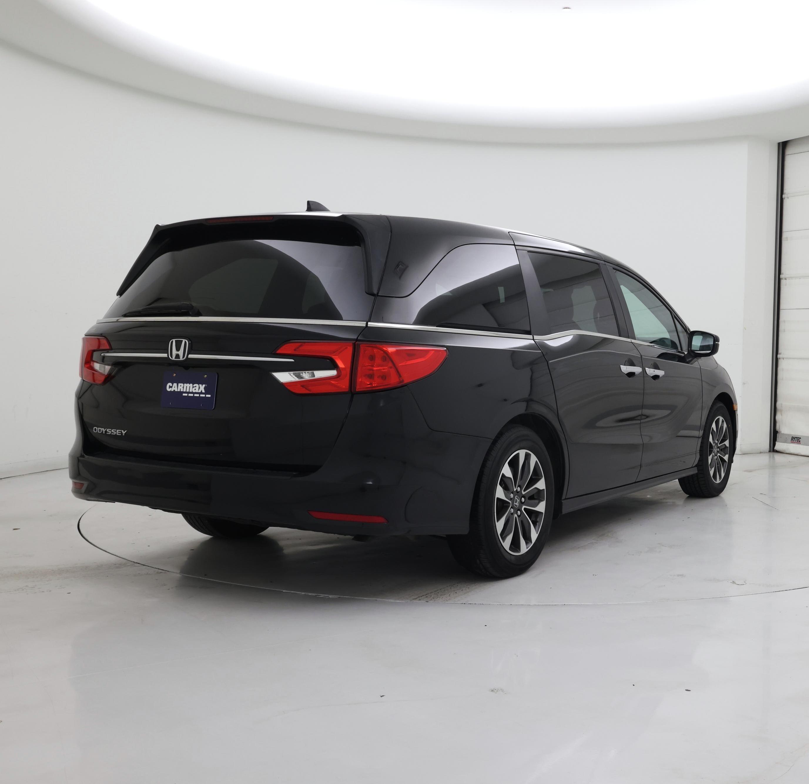 Thumbnail: 2023 Honda Odyssey - 8
