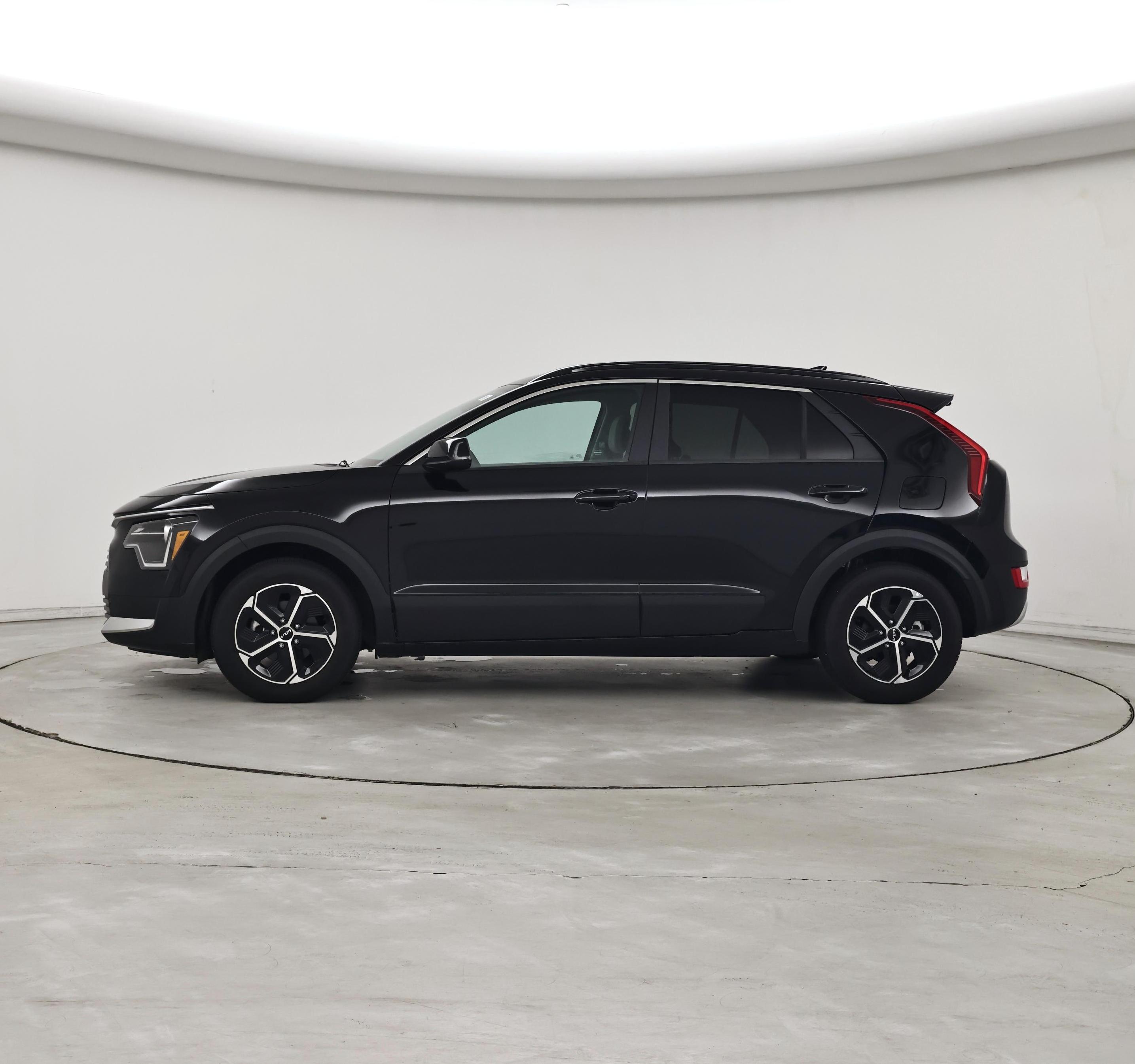 Thumbnail: 2025 Kia Niro - 3