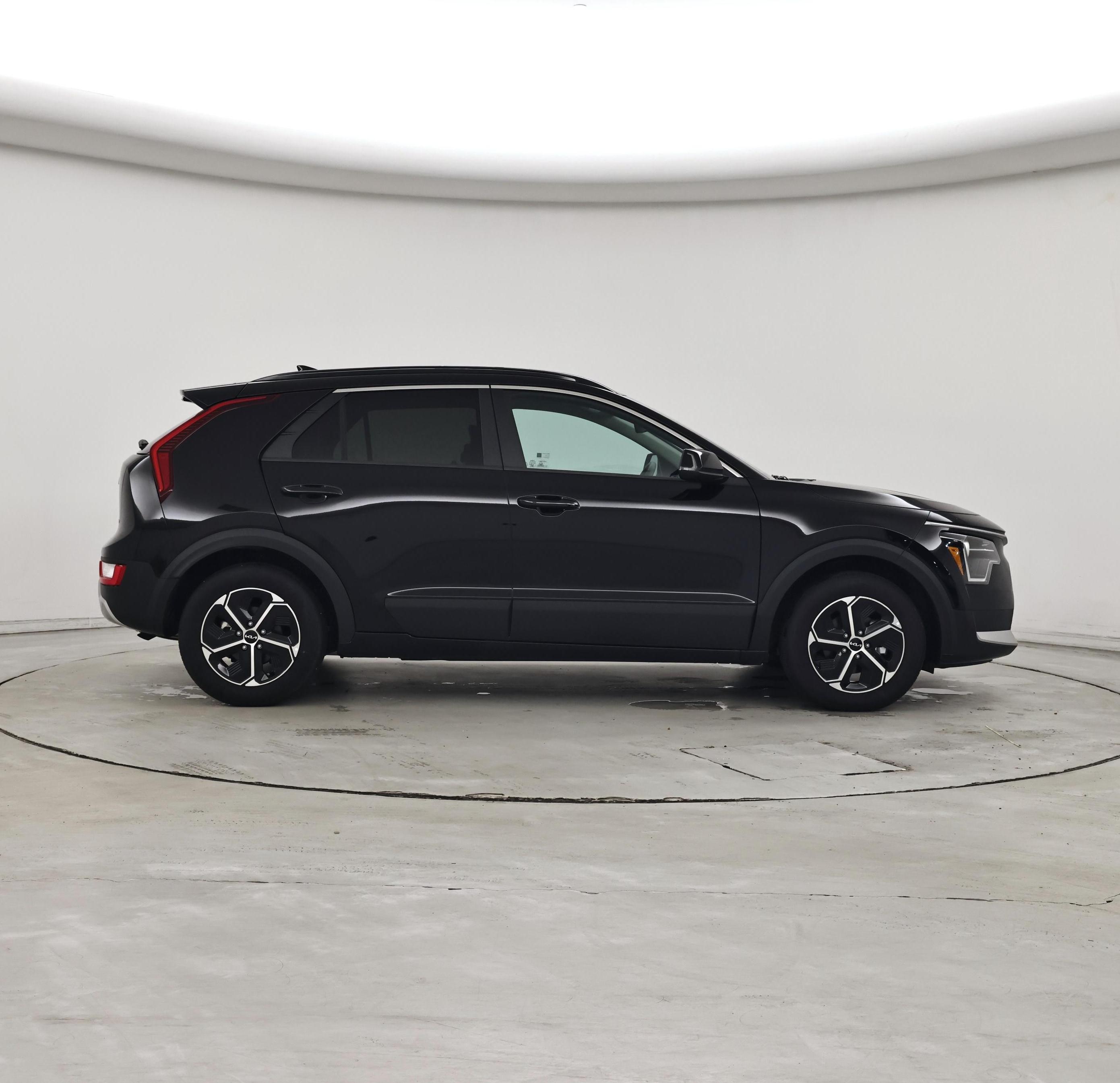 Thumbnail: 2025 Kia Niro - 7