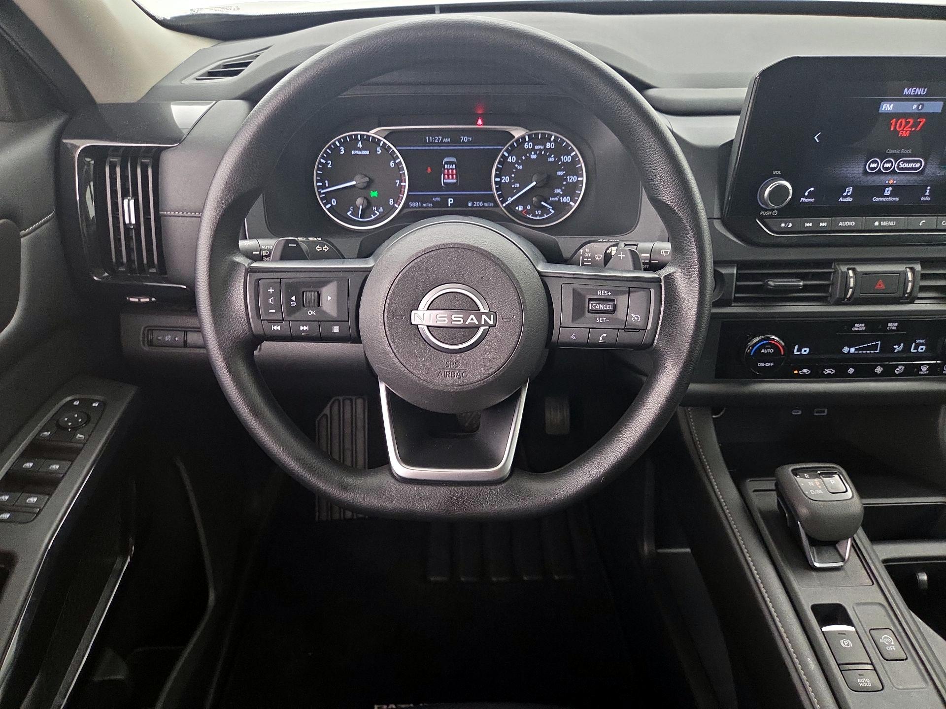 Thumbnail: 2024 Nissan Pathfinder - 10