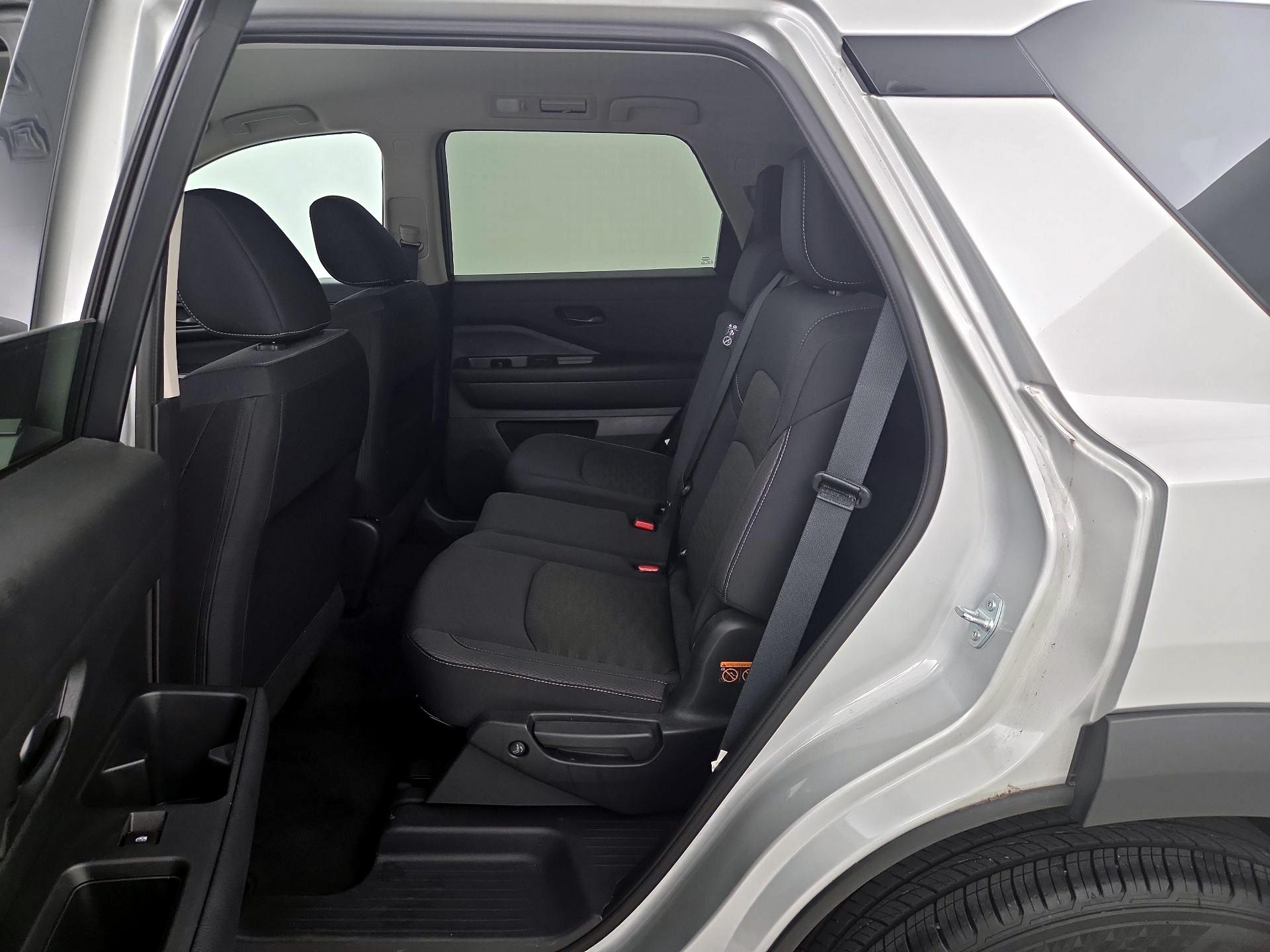 Thumbnail: 2024 Nissan Pathfinder - 19