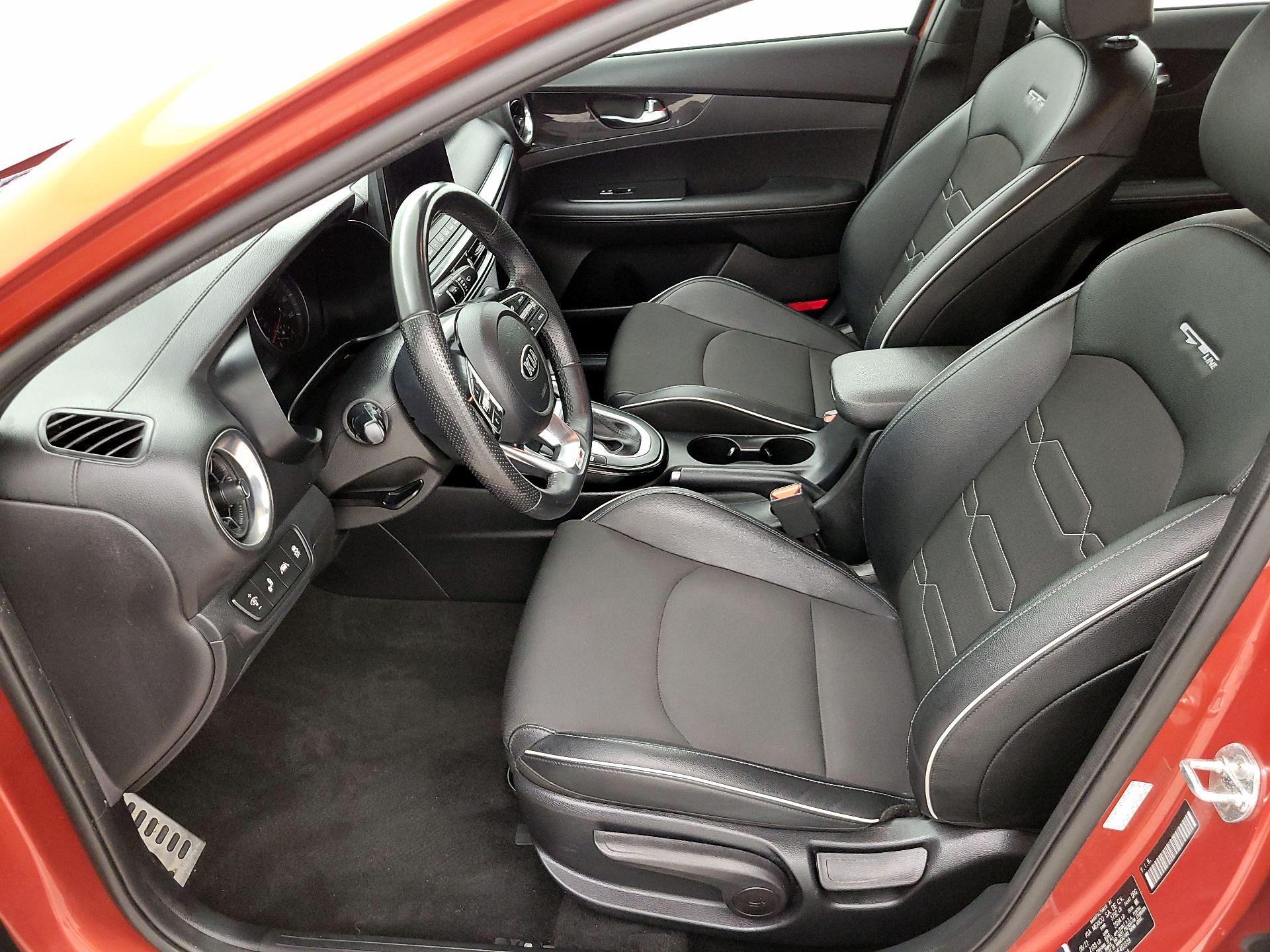 Thumbnail: 2021 Kia Forte - 11