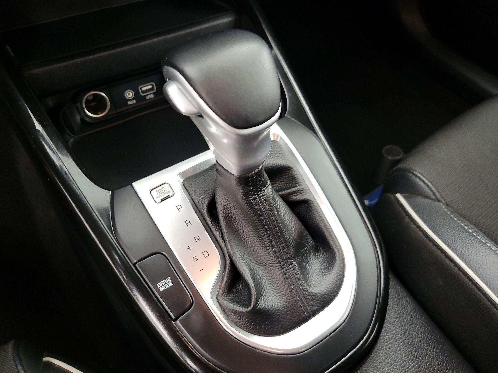 Thumbnail: 2021 Kia Forte - 17