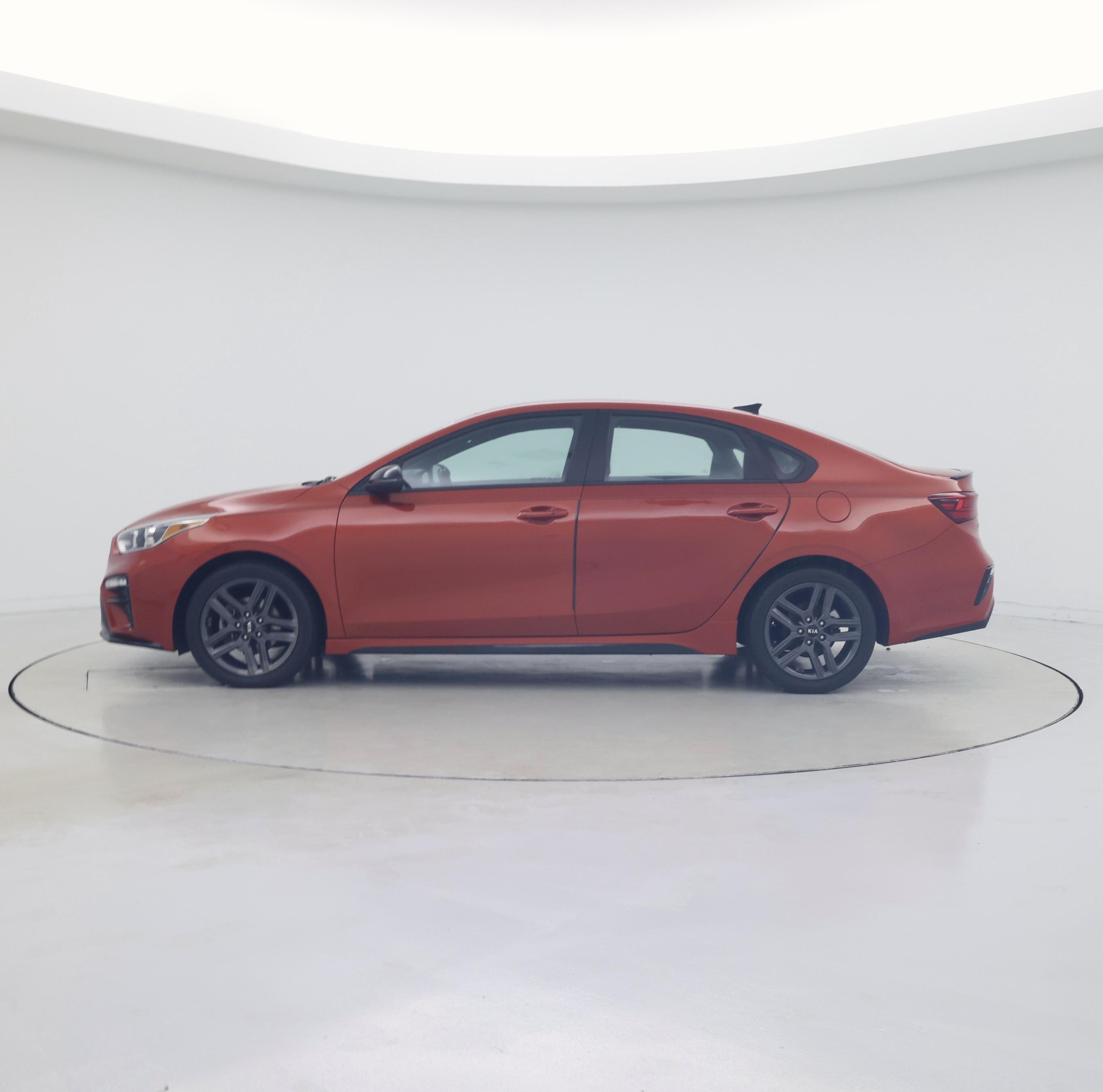Thumbnail: 2021 Kia Forte - 3