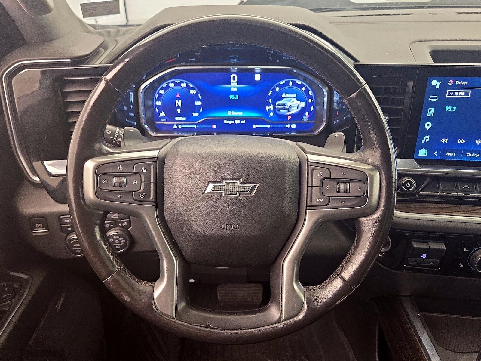 2022 Chevrolet Silverado 1500 LT Trail Boss - Photo 11