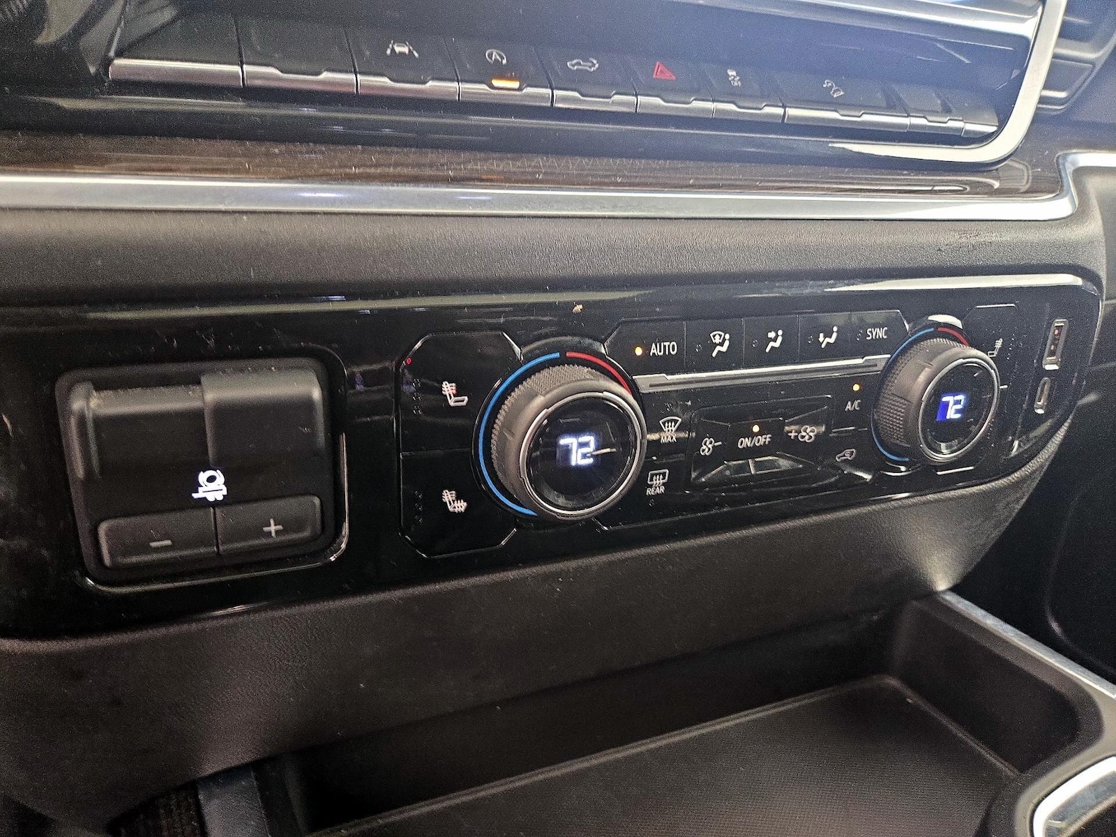 2022 Chevrolet Silverado 1500 LT Trail Boss - Photo 18