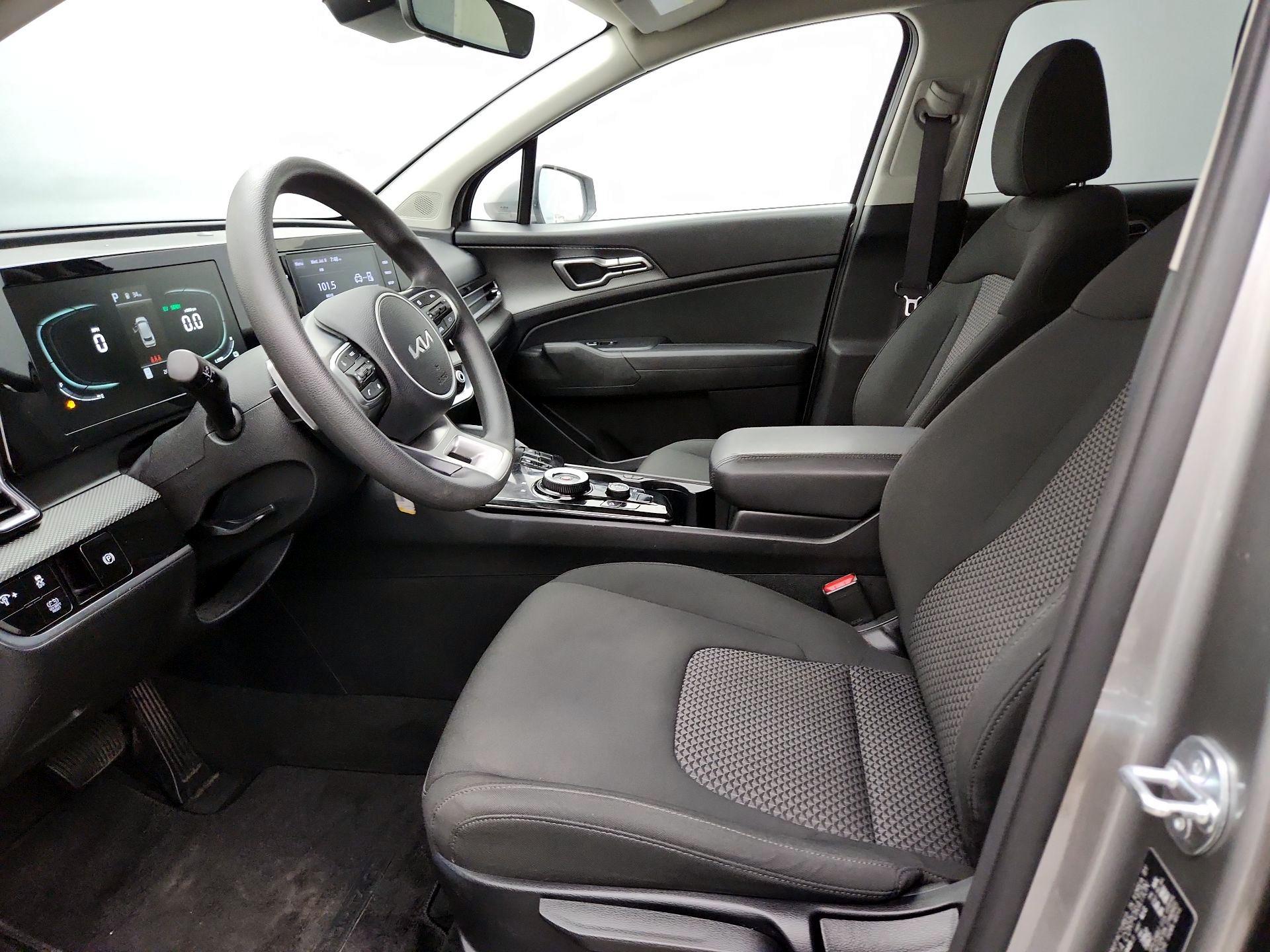 Thumbnail: 2023 Kia Sportage - 11