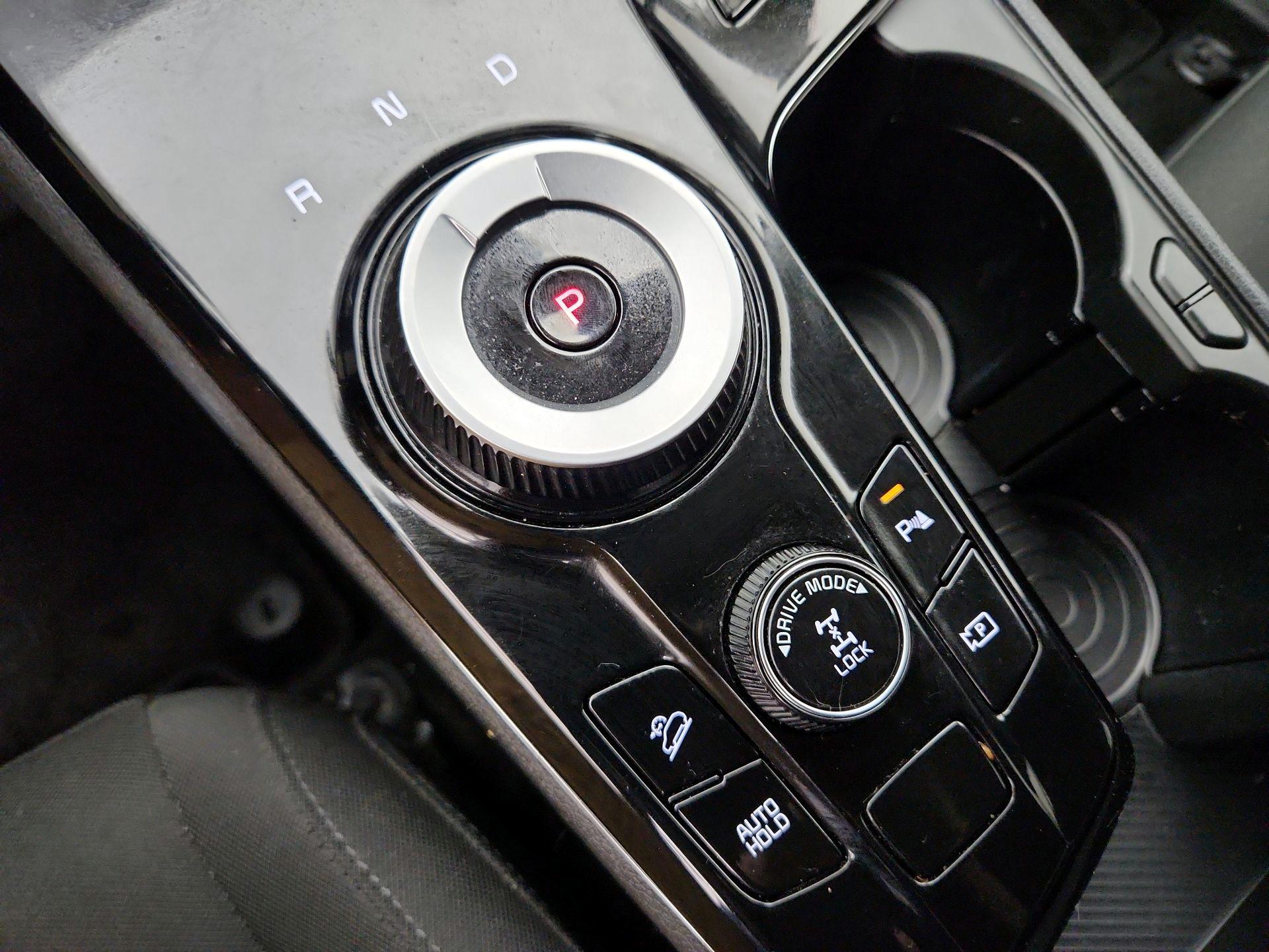 Thumbnail: 2023 Kia Sportage - 17