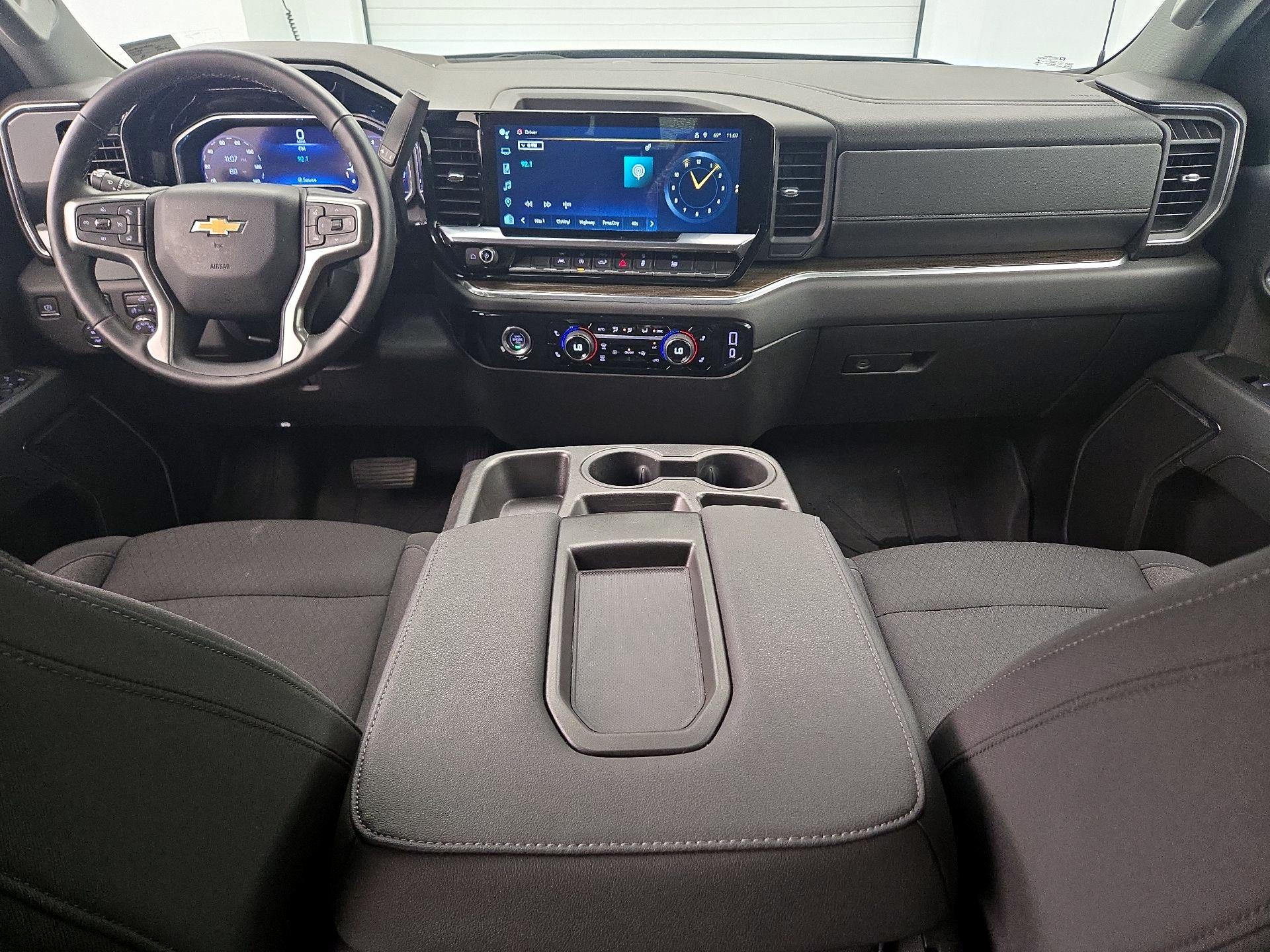 Thumbnail: 2023 Chevrolet Silverado 1500 - 9