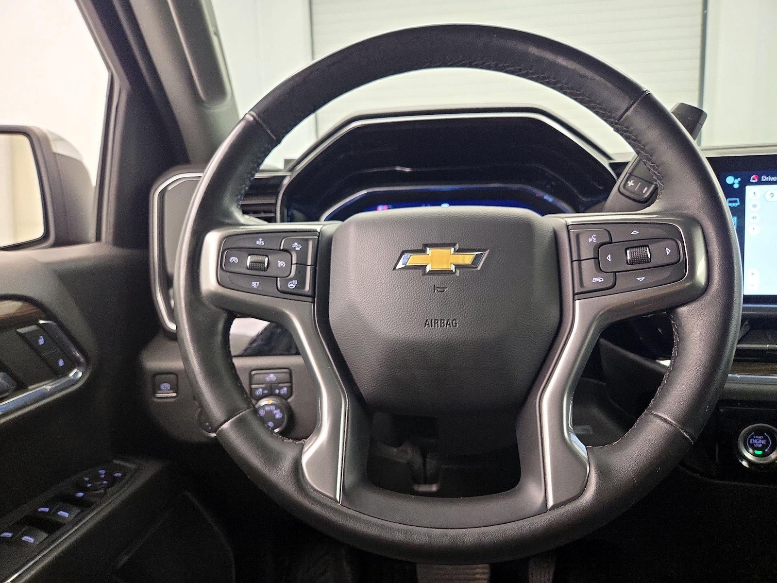 2024 Chevrolet Silverado 1500 LT - Photo 11